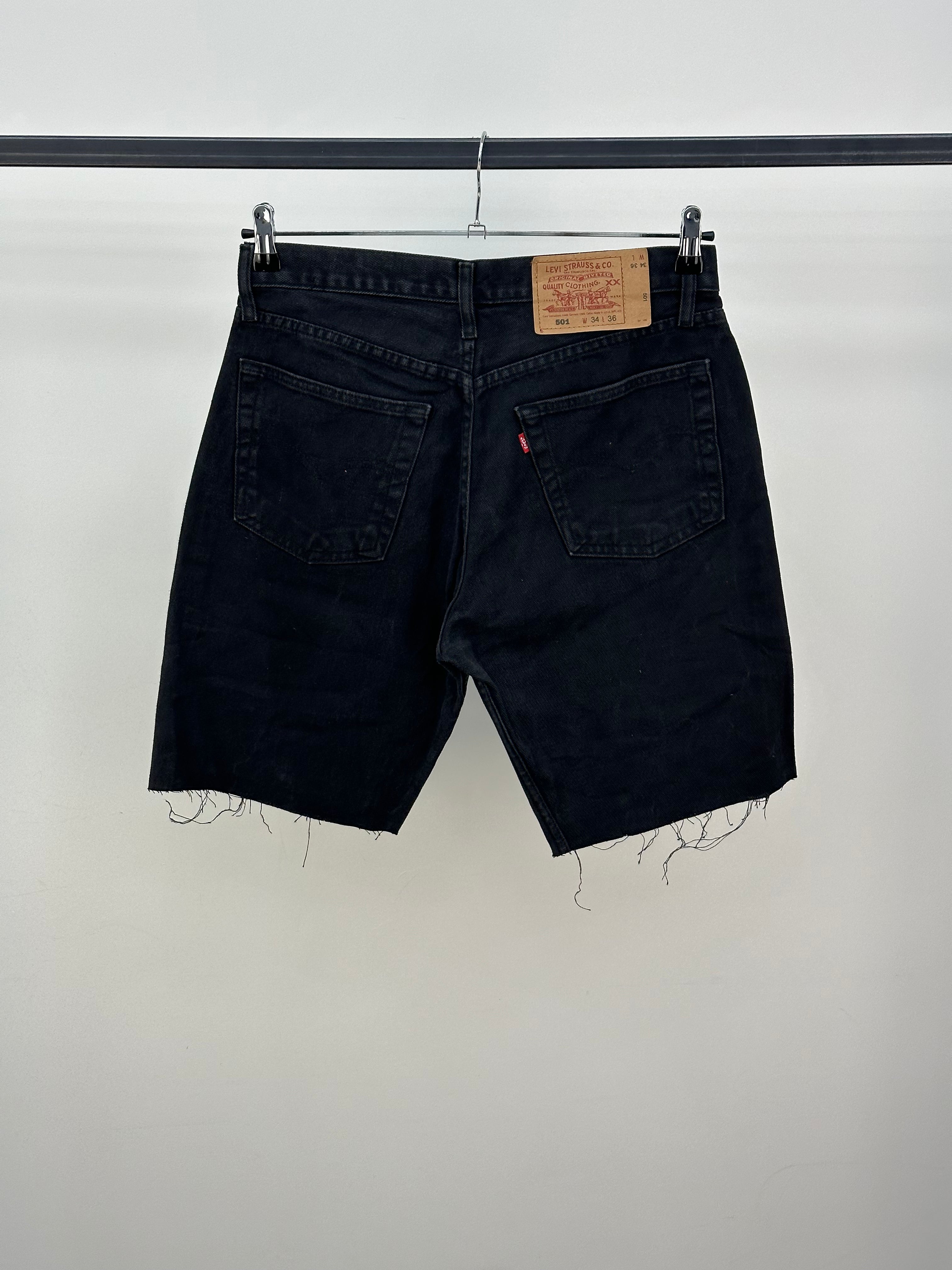 SHORT LEVI'S TAGLIA: W34 = 48 ITA