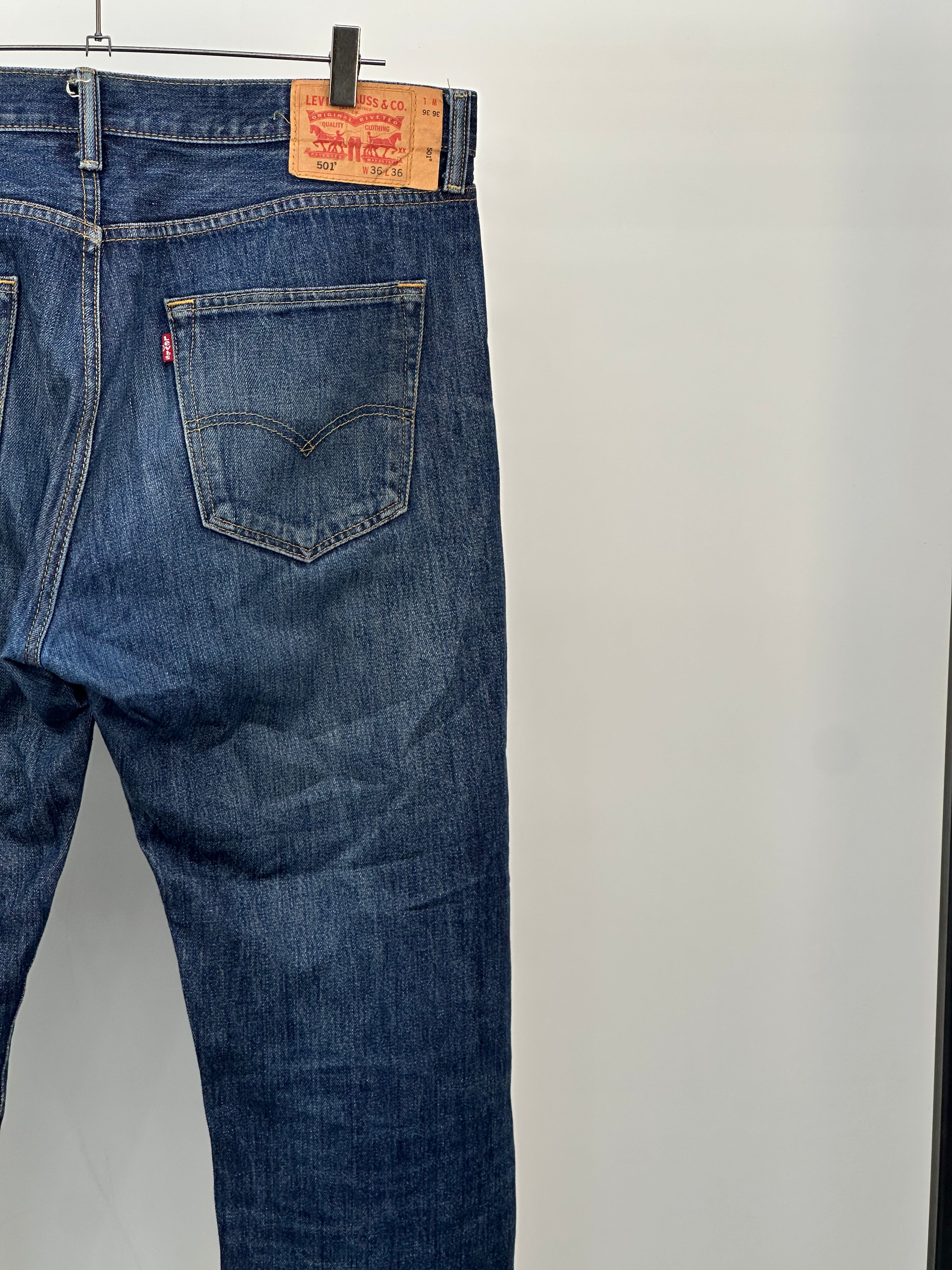 LEVI'S 501 TAGLIA: 50 ITA = W36 L36