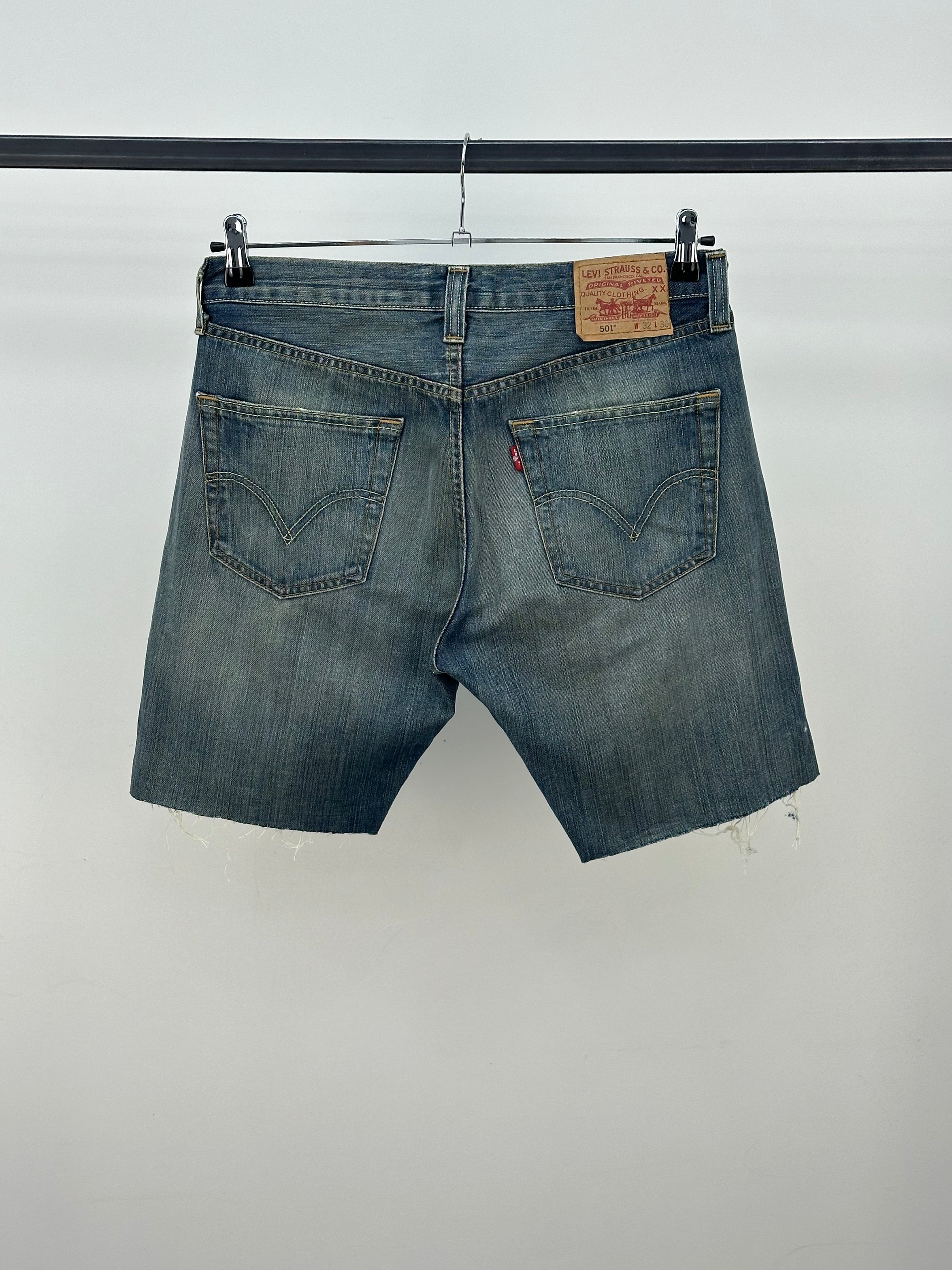 SHORT LEVI'S TAGLIA: W32 = 46 ITA
