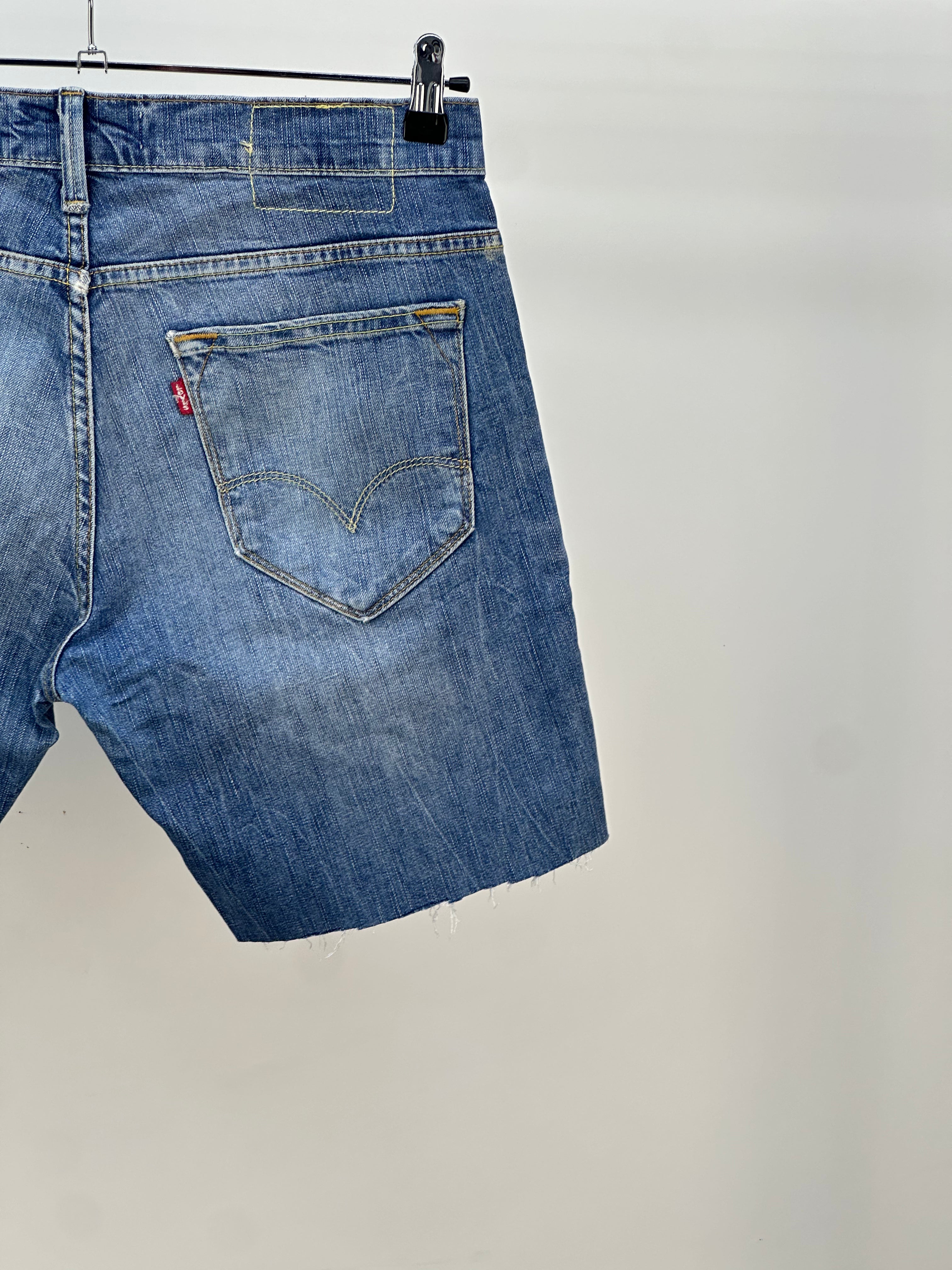 SHORT LEVI'S TAGLIA: W32 = 46 ITA