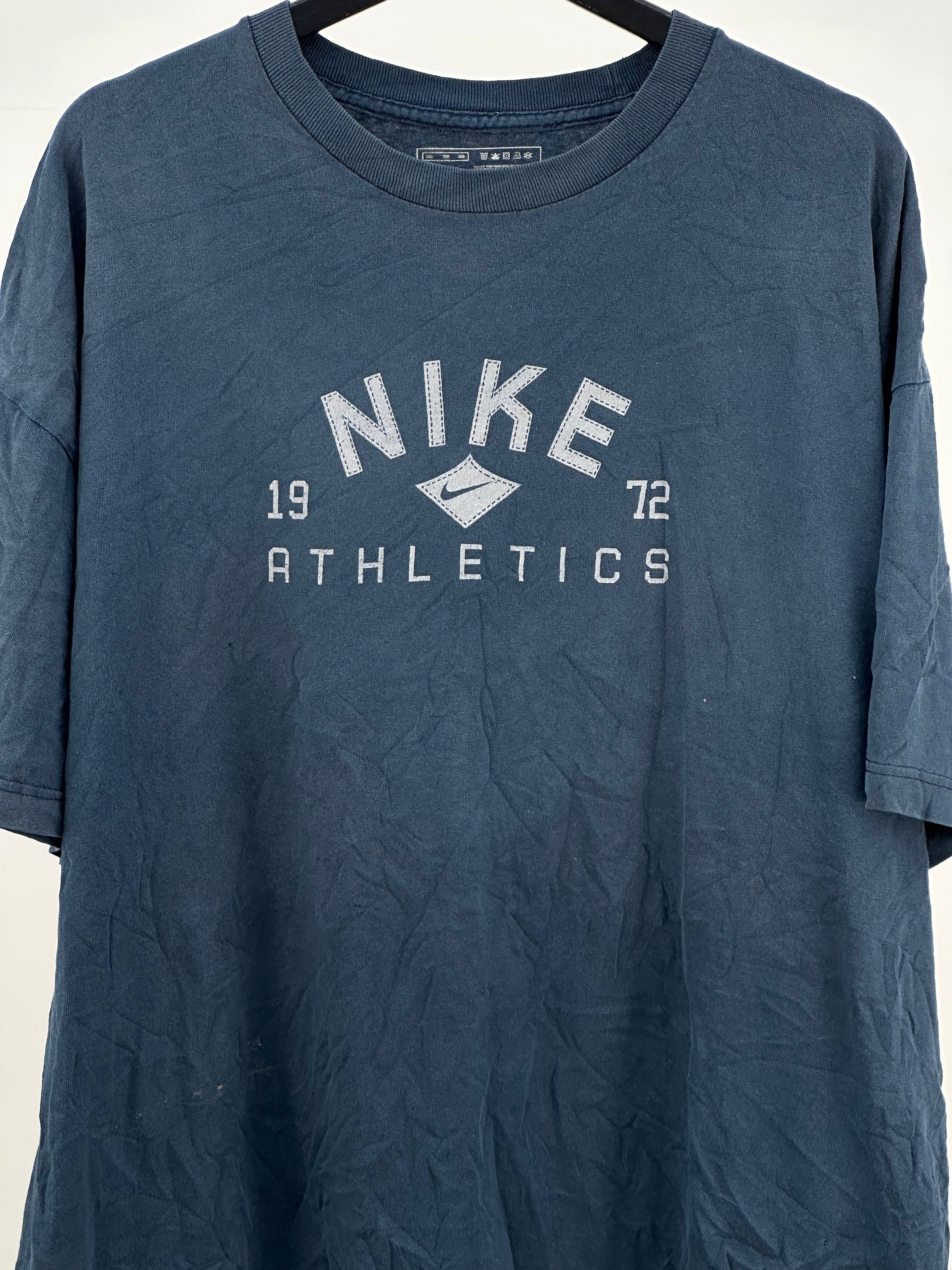 NIKE T-SHIRT SIZE: XXL