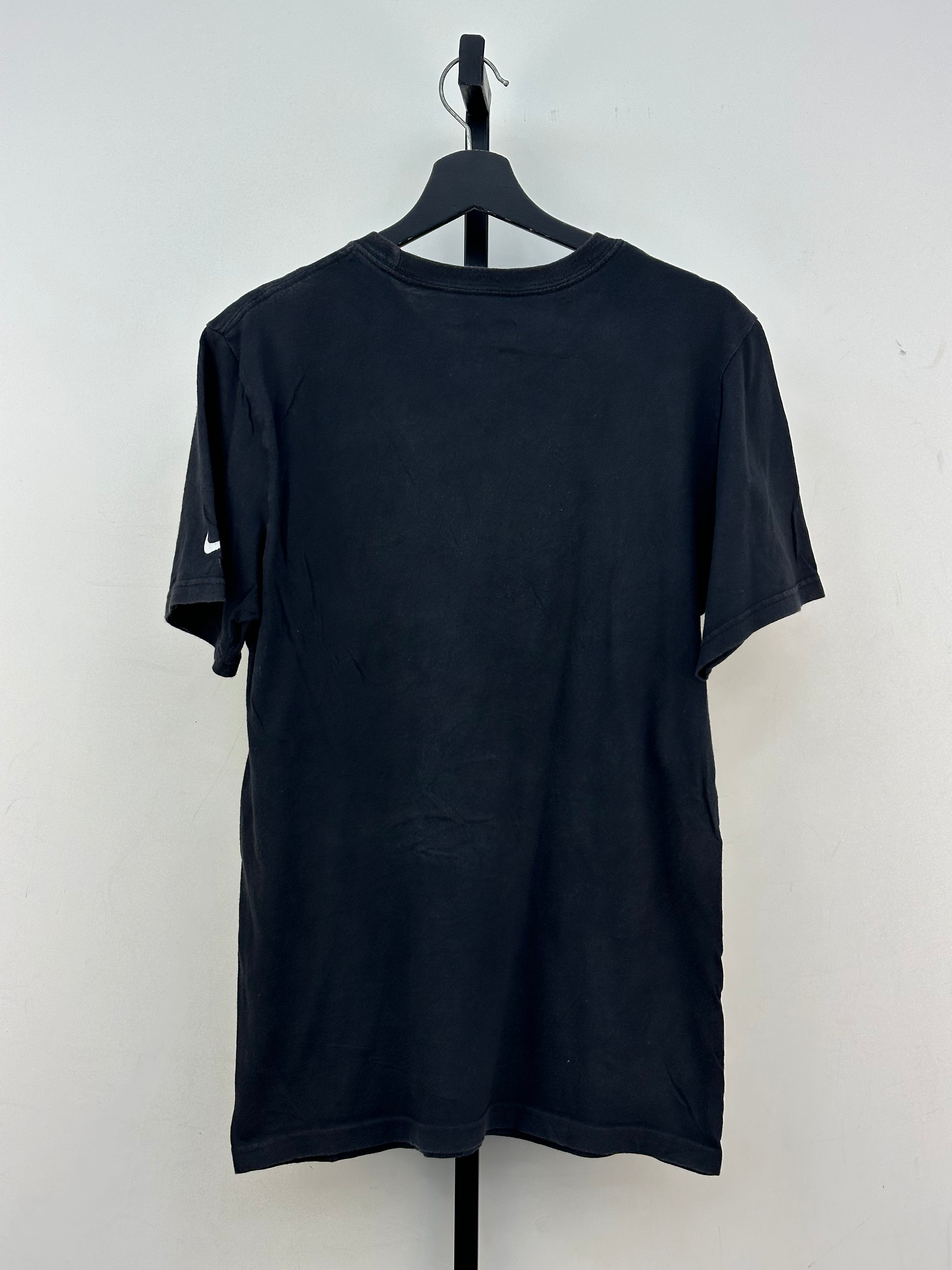 T-SHIRT NIKE TAGLIA: S