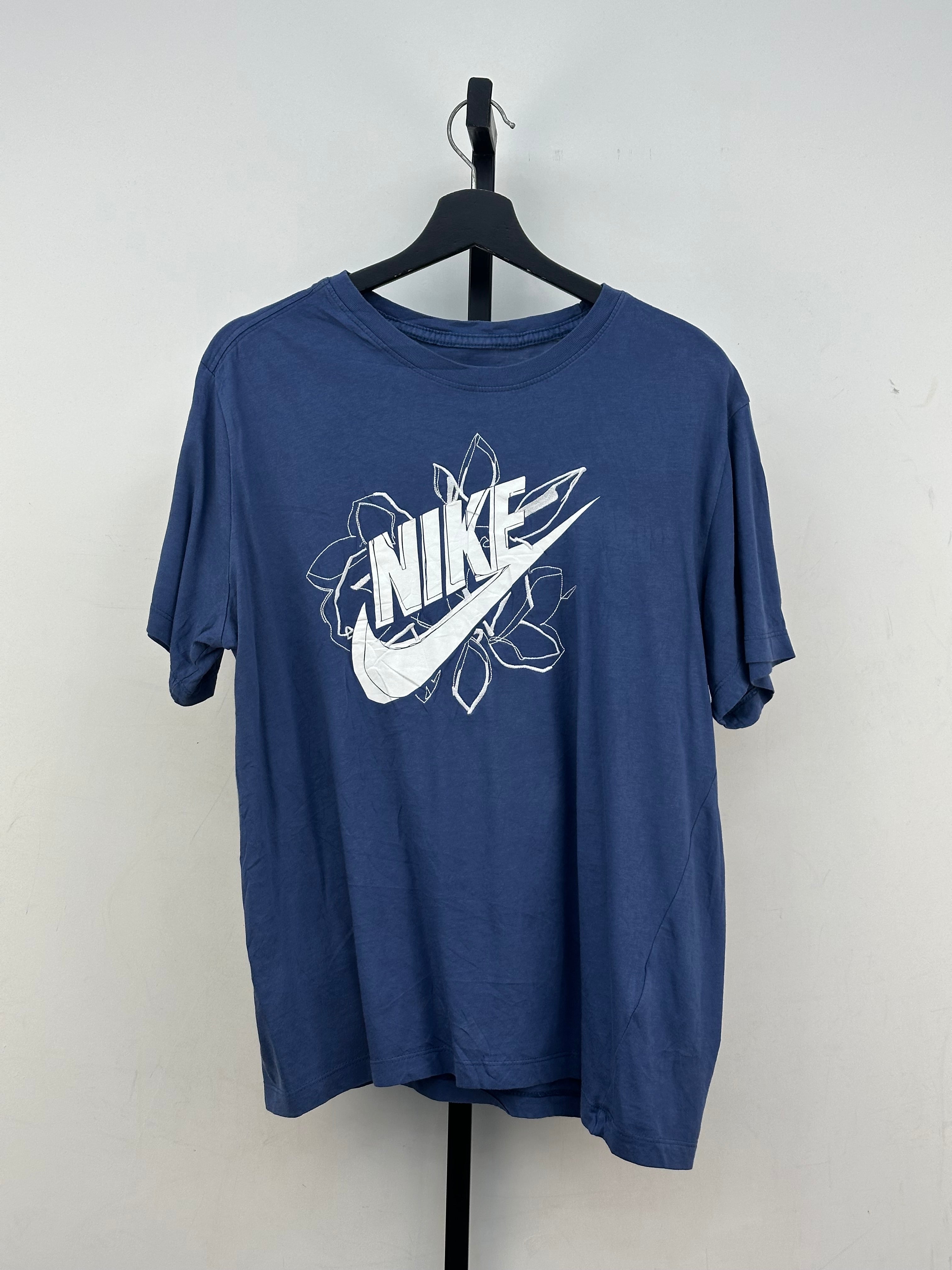 T-SHIRT NIKE TAGLIA: L