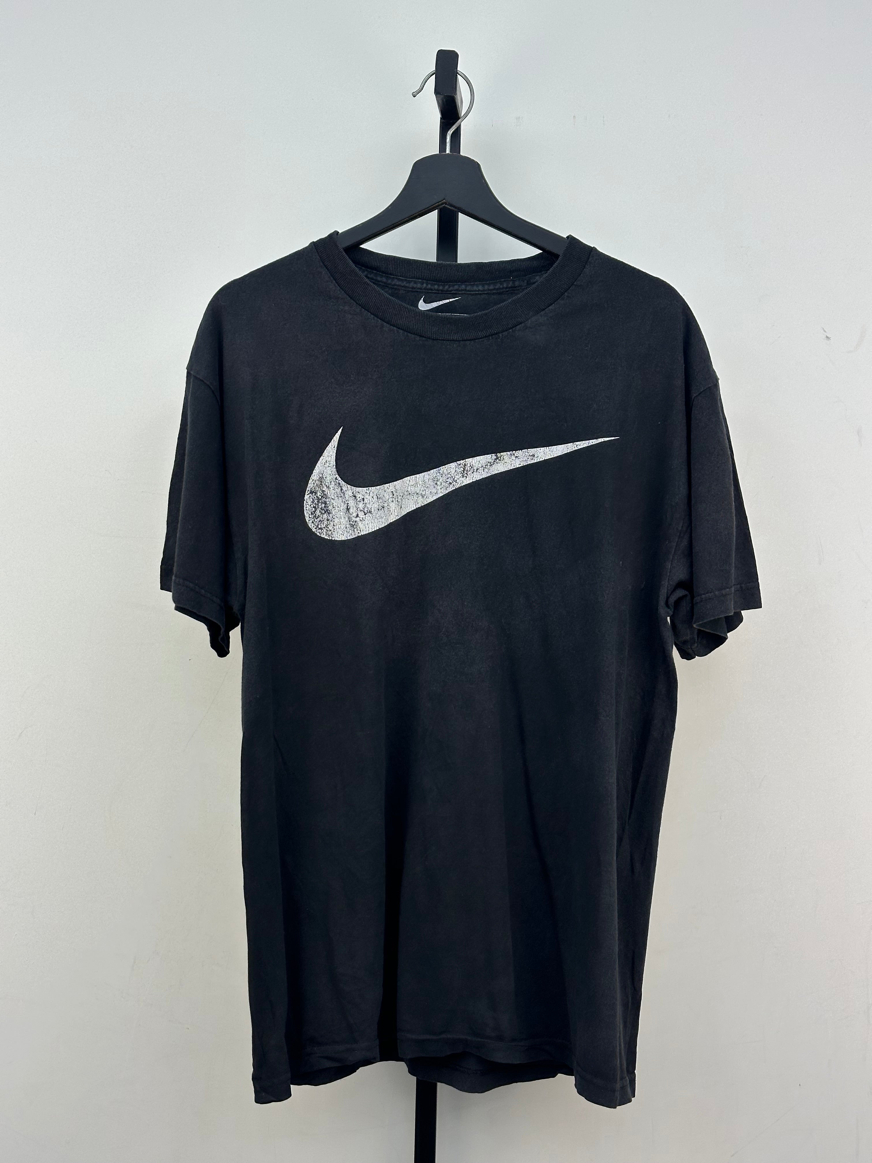 T-SHIRT NIKE TAGLIA: L