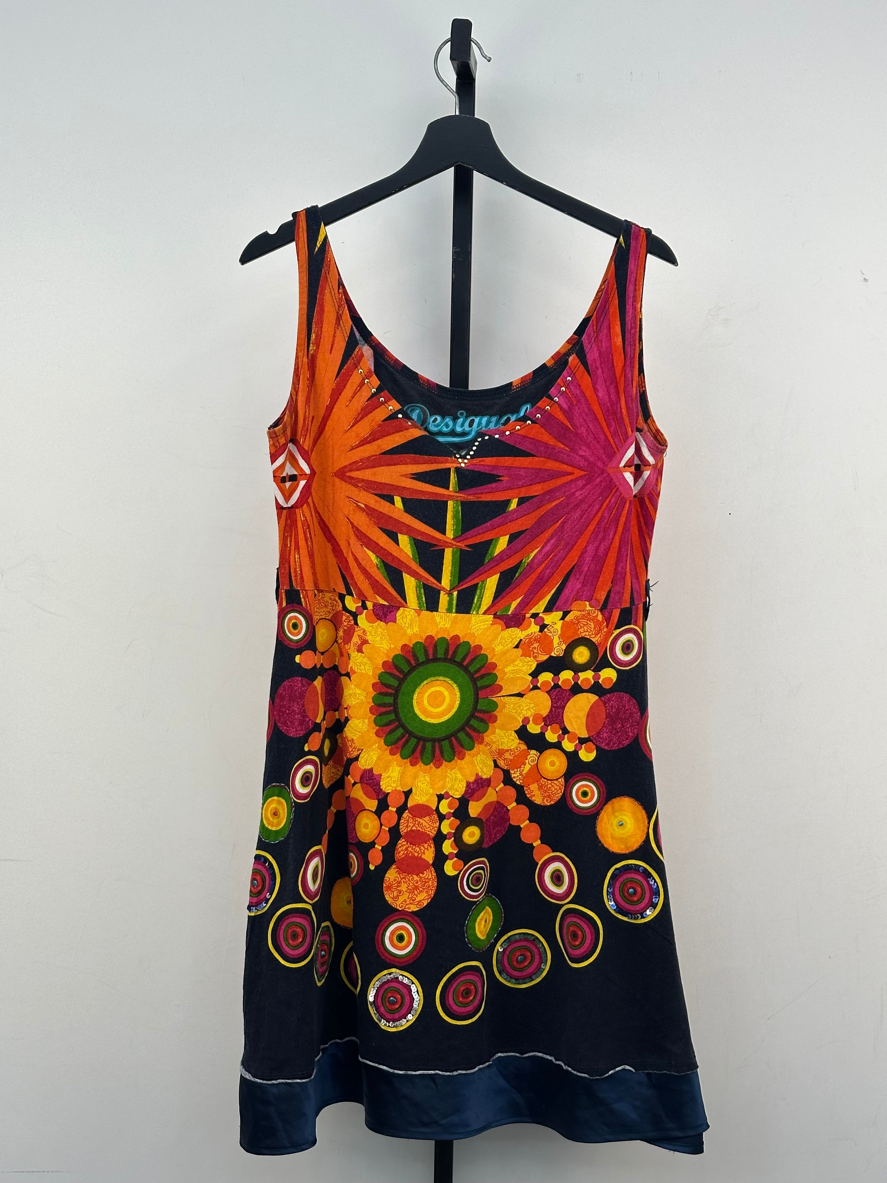 ABITINO DESIGUAL TAGLIA: M
