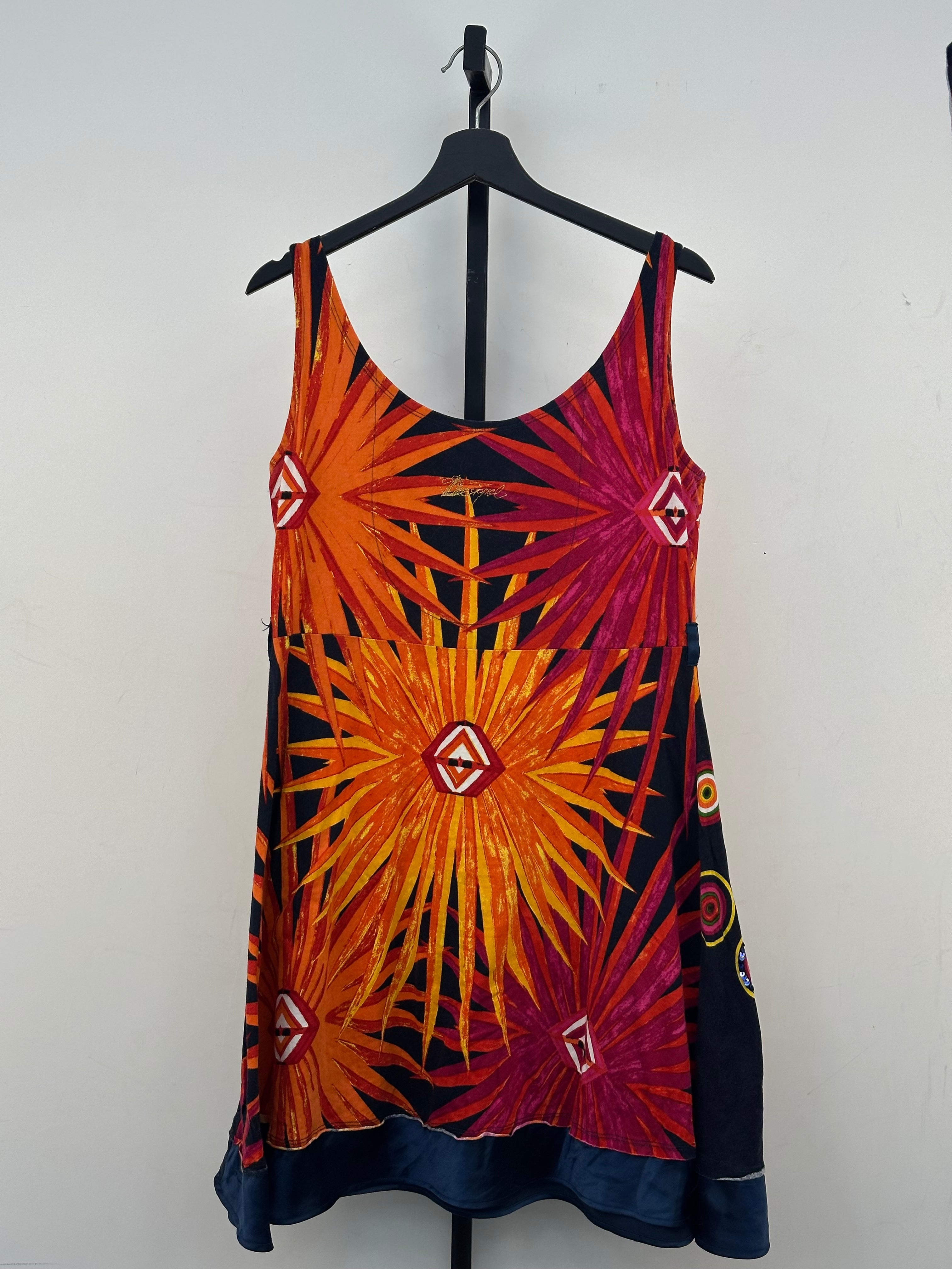 ABITINO DESIGUAL TAGLIA: M
