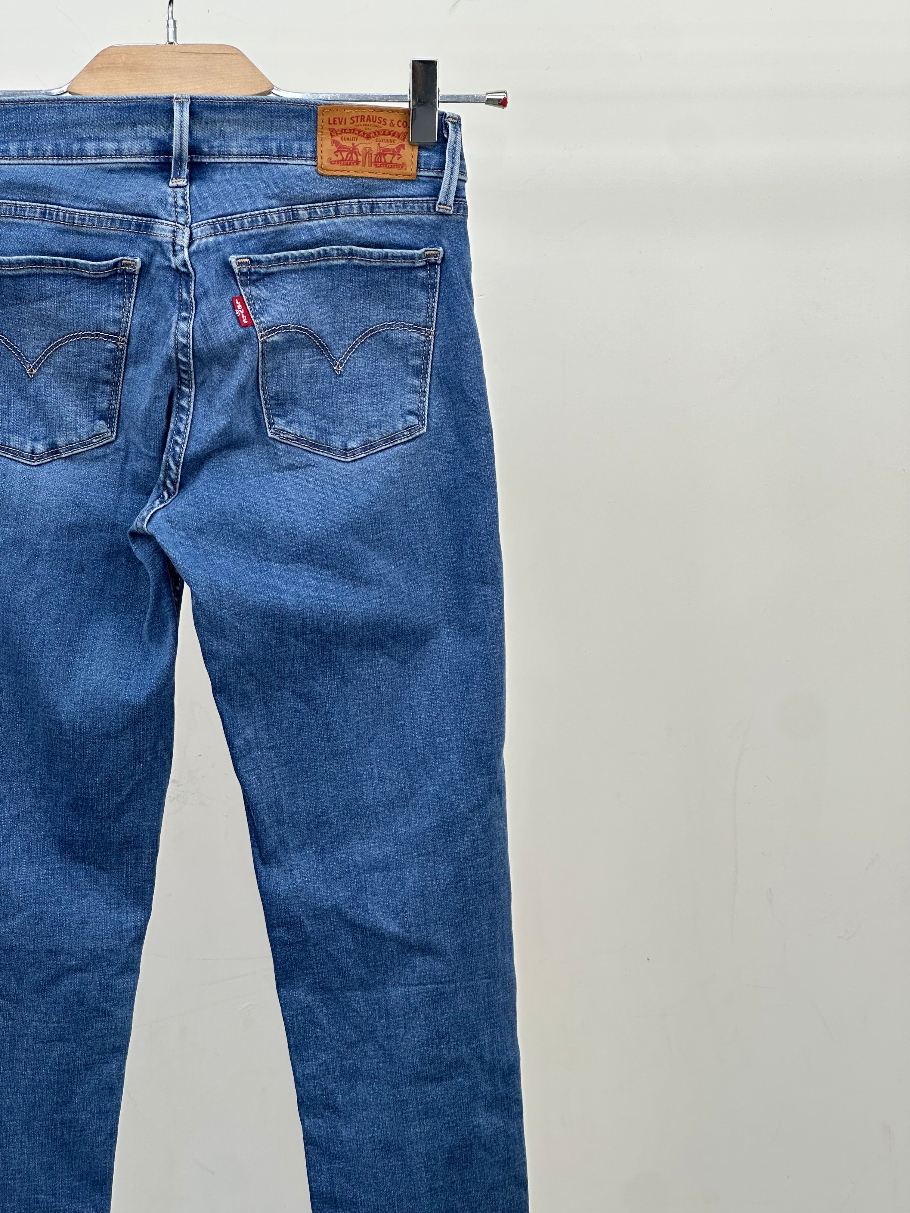 LEVI'S 710 SUPER SKINNY FIT: 41 ITA = W27 L32