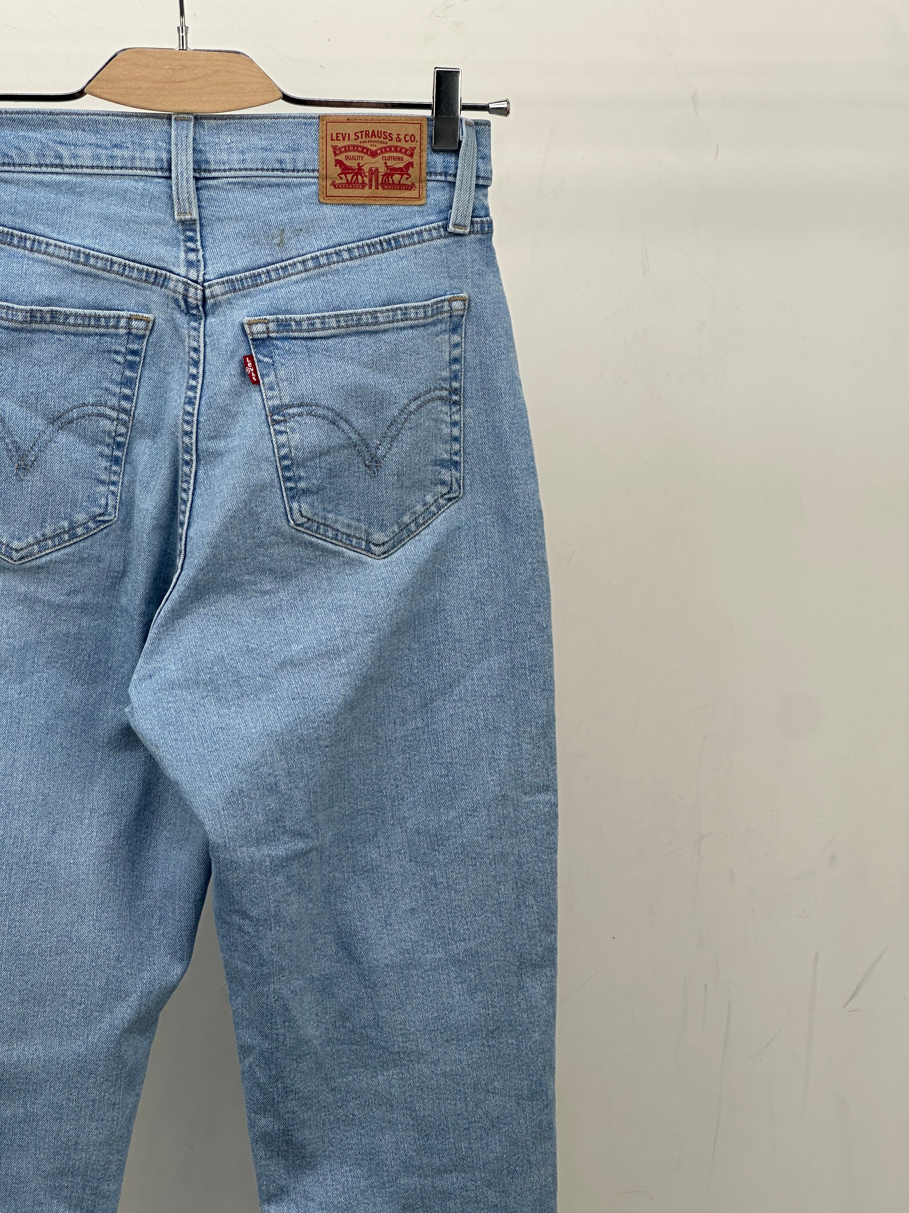 LEVI'S HIGH WAISTED MOM JEAN TAGLIA: 44 ITA = W30 L29