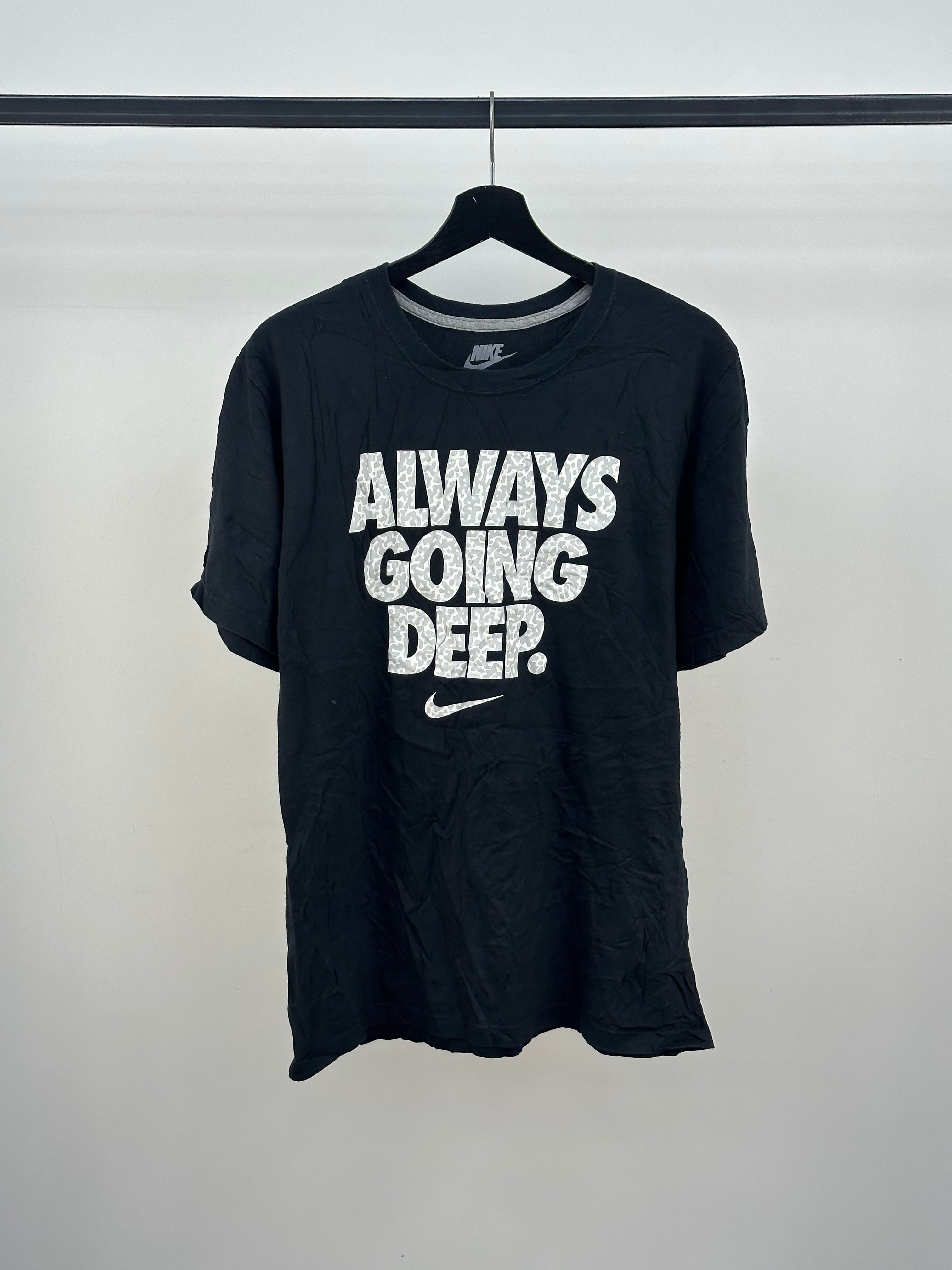 T-SHIRT NIKE TAGLIA: L