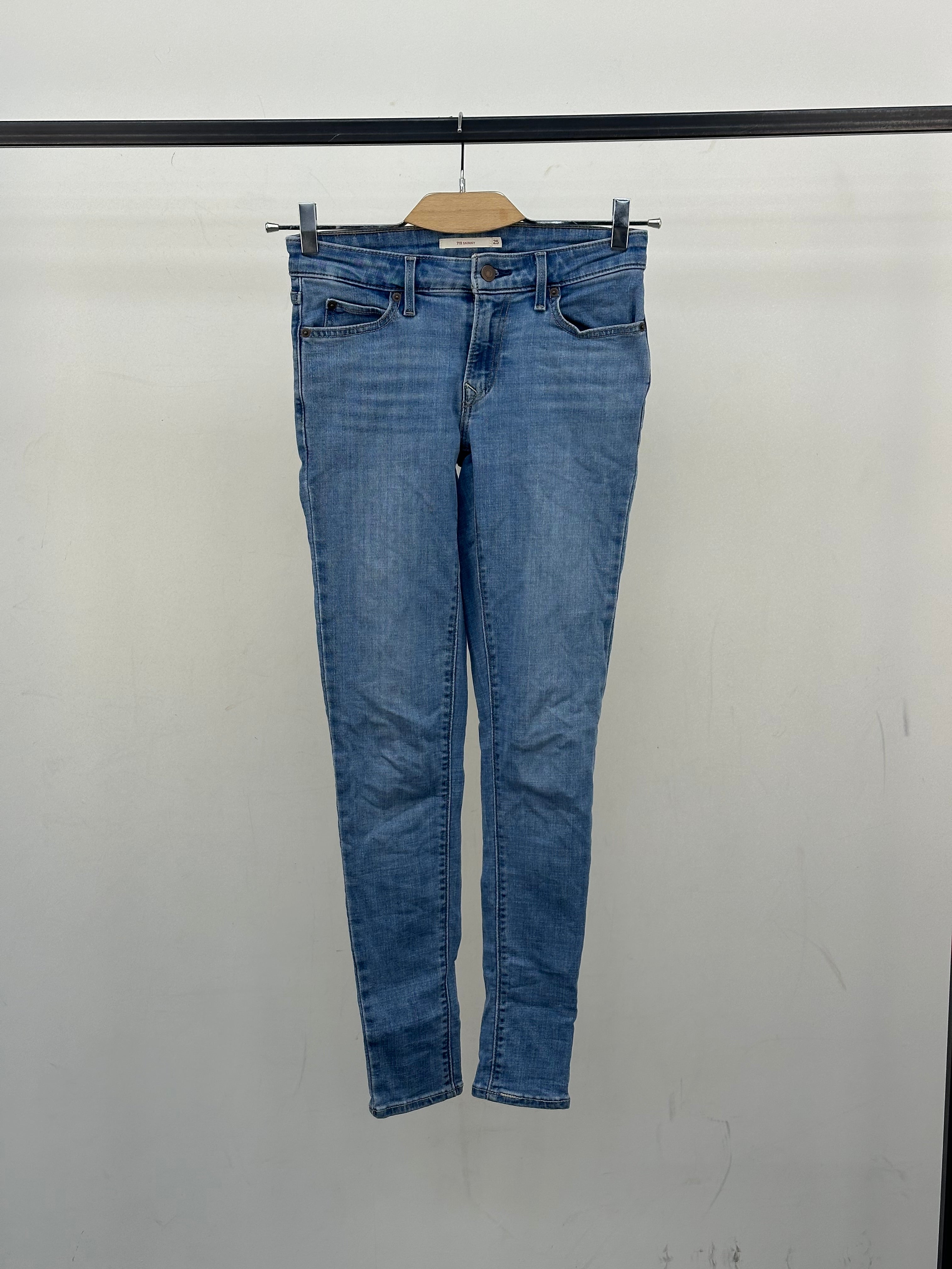 LEVI'S 711 SKINNY FIT TAGLIA: 39 ITA = W25 L30