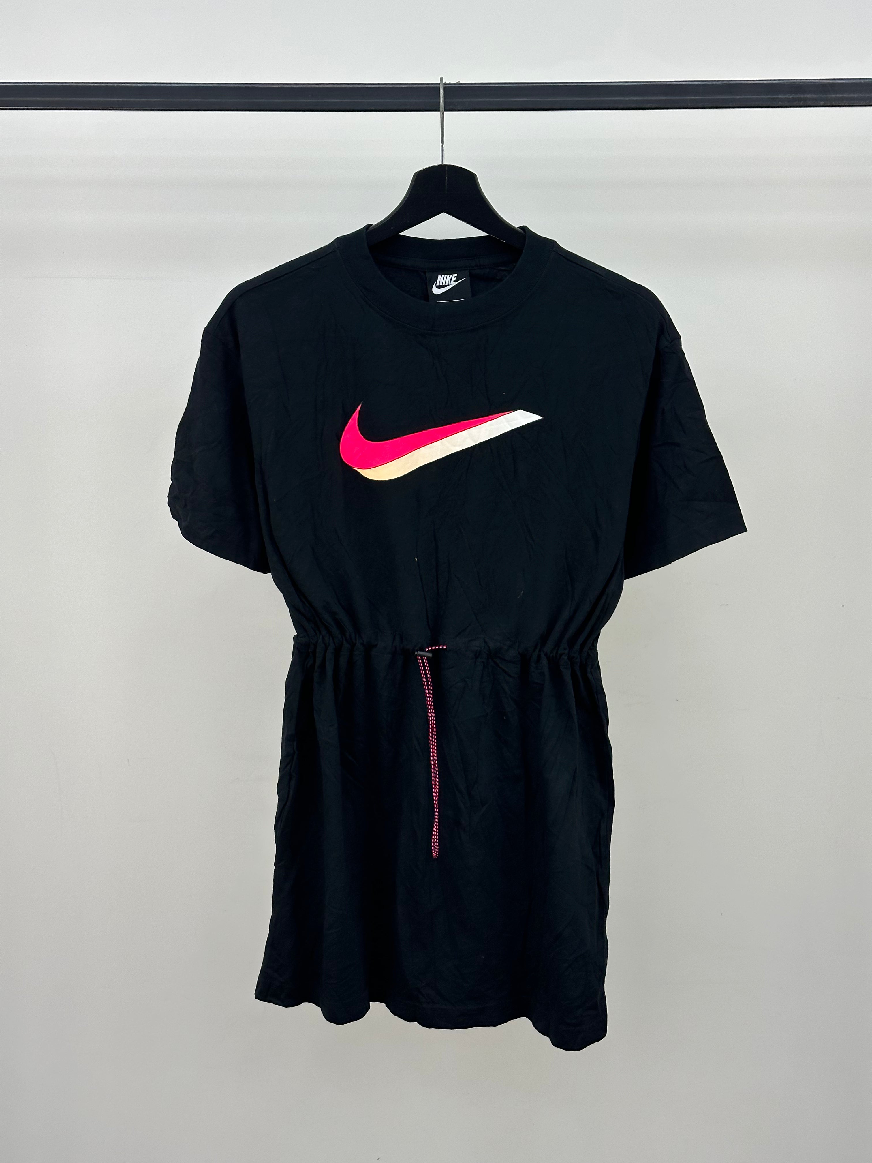 VESTITO NIKE DONNA TAGLIA :