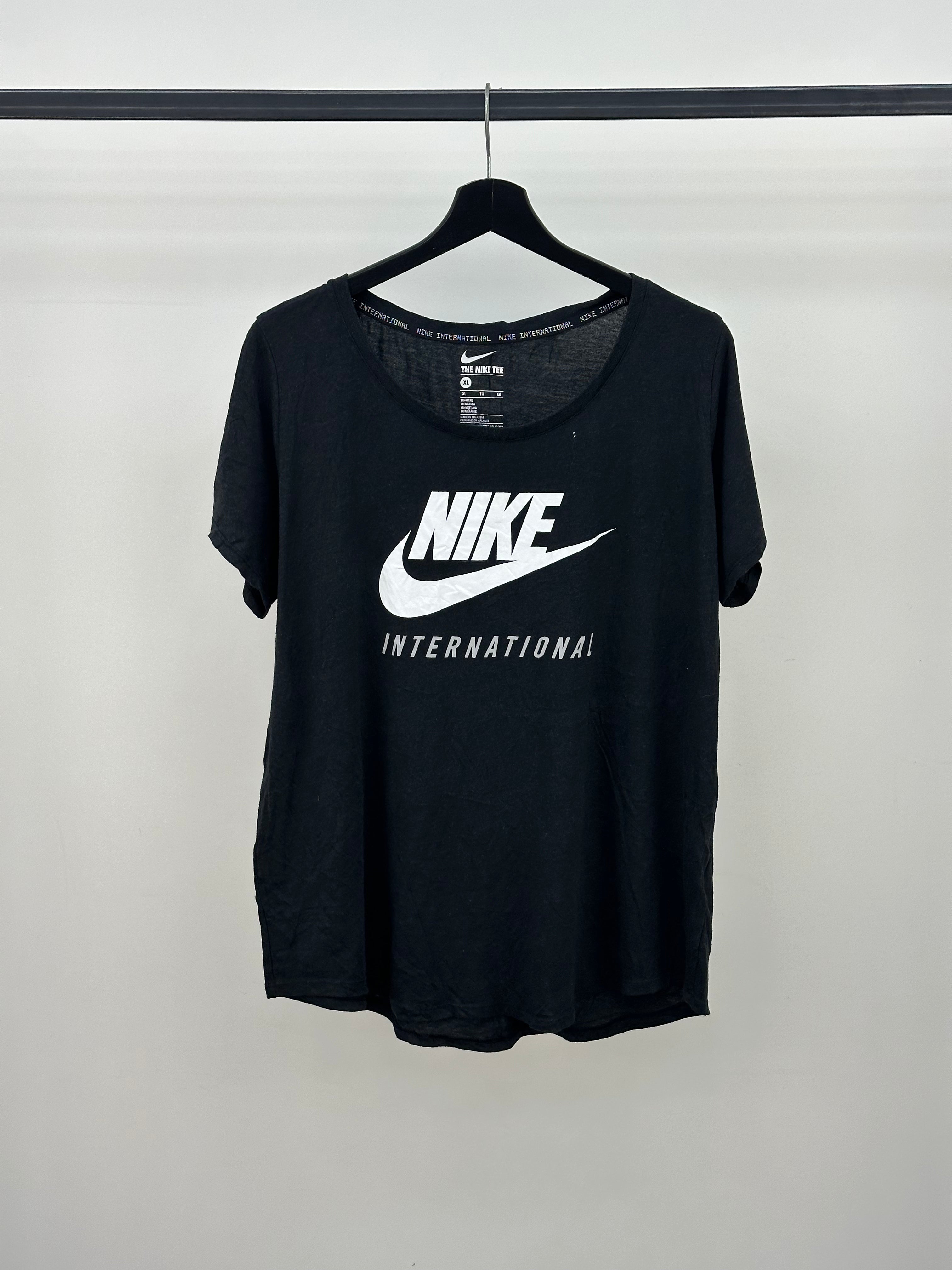 T-SHIRT NIKE TAGLIA : XL