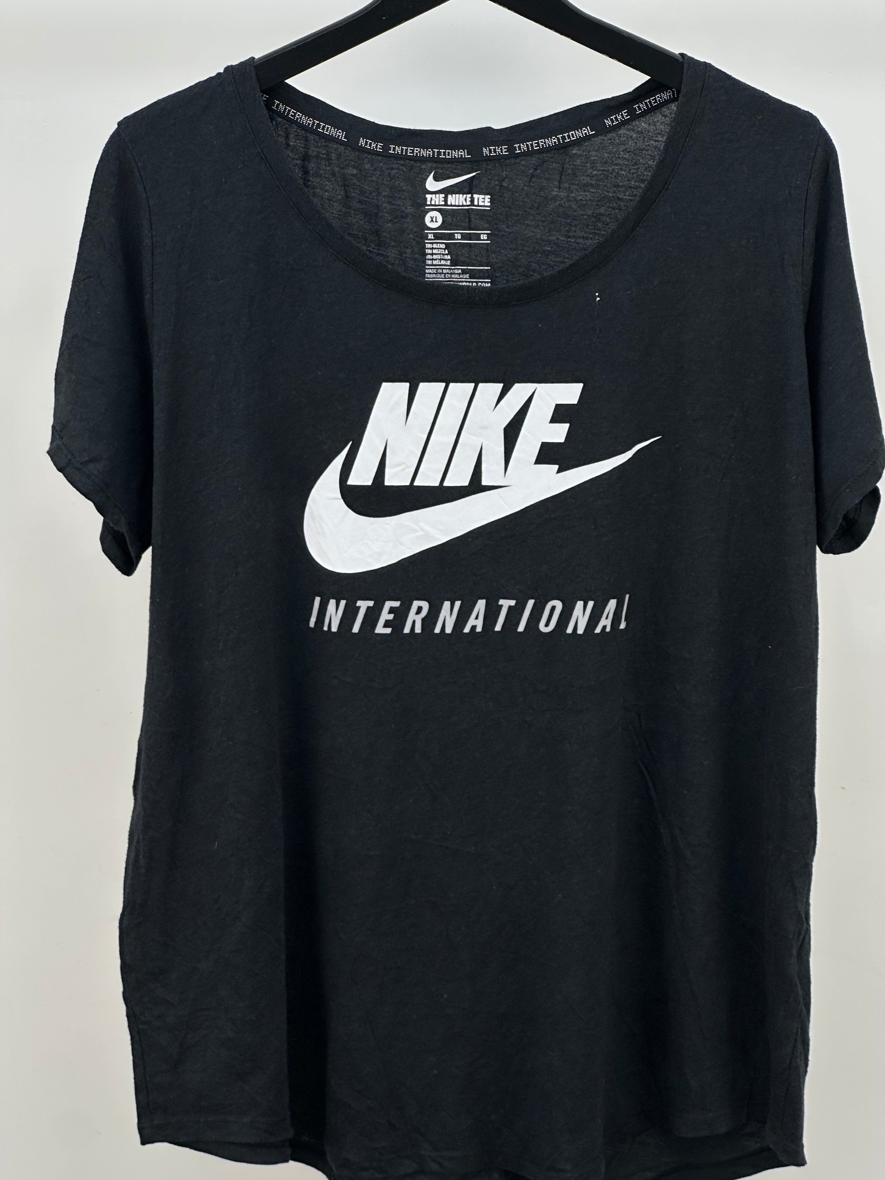 T-SHIRT NIKE TAGLIA : XL