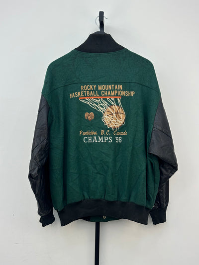 BOMBER PENTICTON B.C CANADA TAGLIA : L