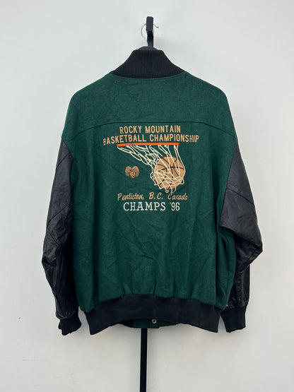 BOMBER PENTICTON B.C CANADA TAGLIA : L