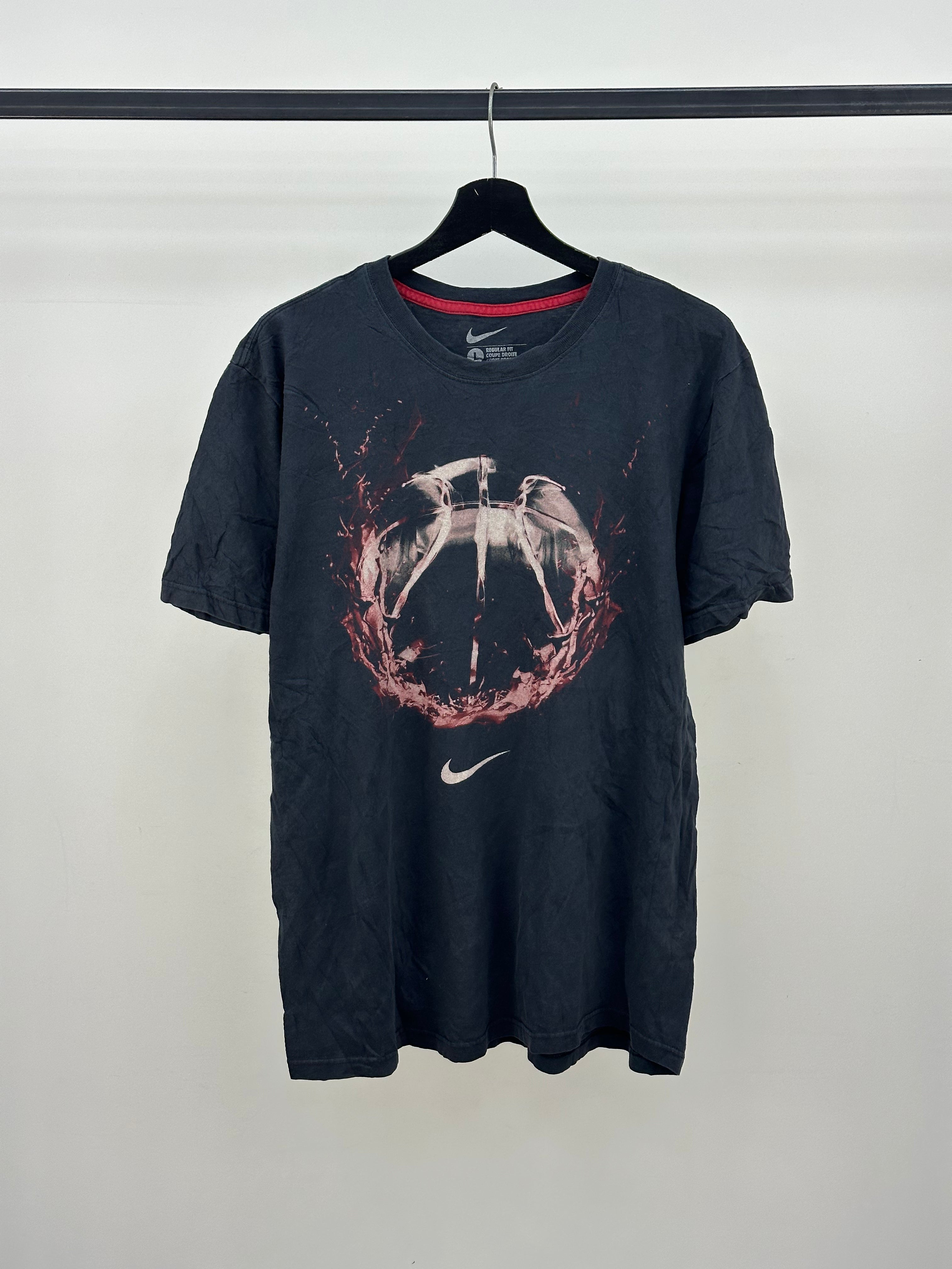 T-SHIRT NIKE TAGLIA : L