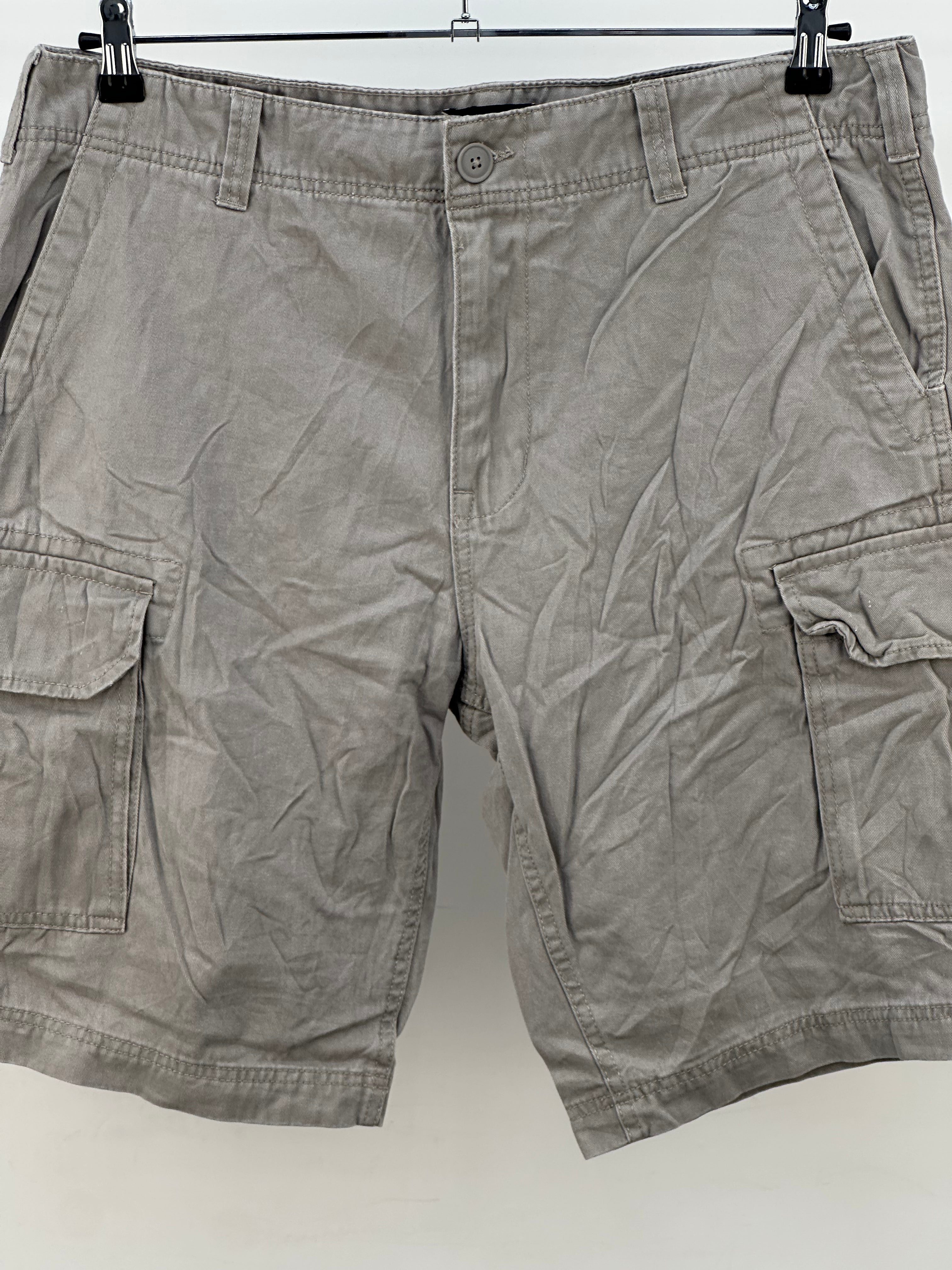 CARGO SHORTS TAGLIA : 48 ITA = W34