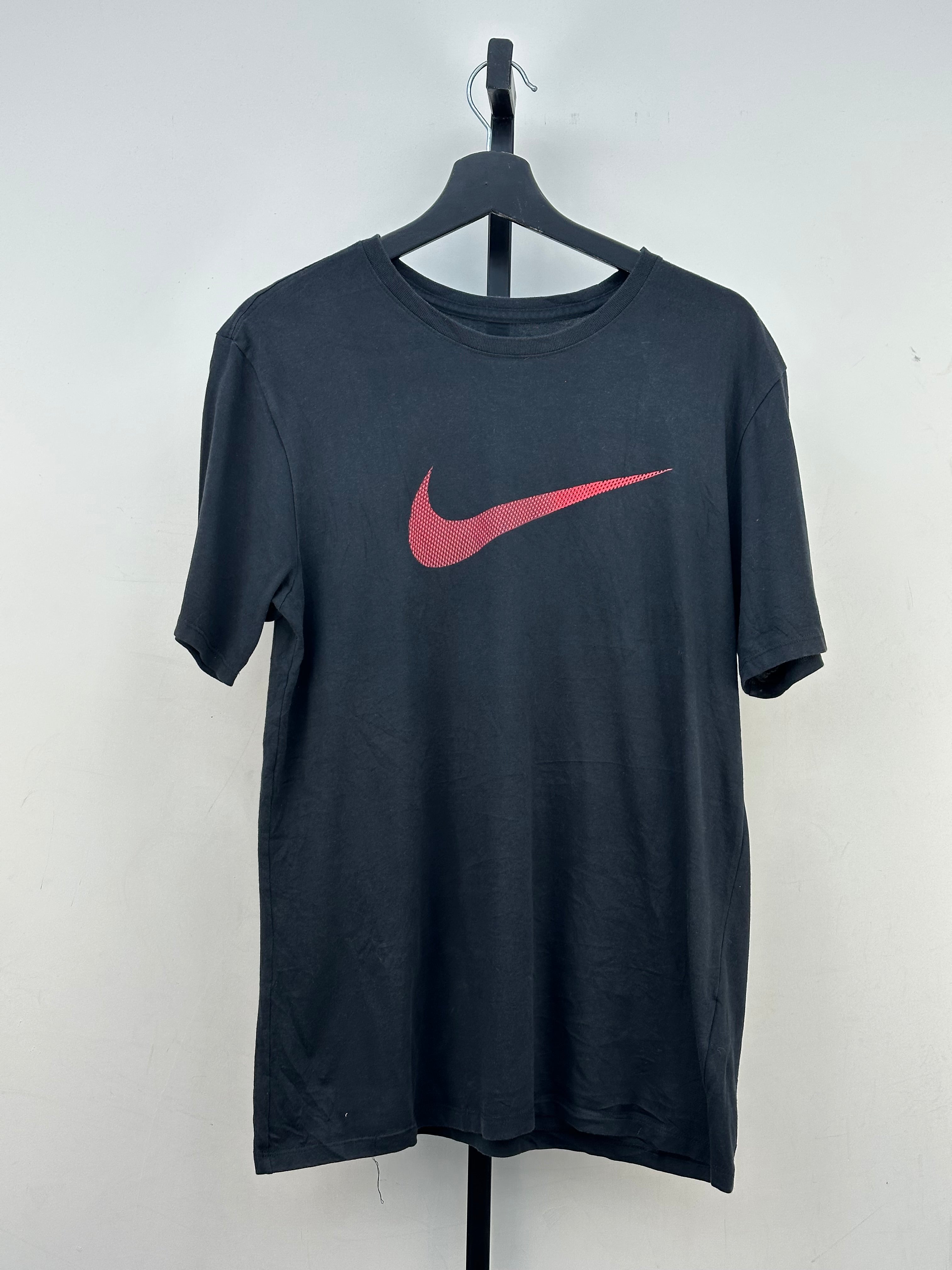 T-SHIRT NIKE TAGLIA: M