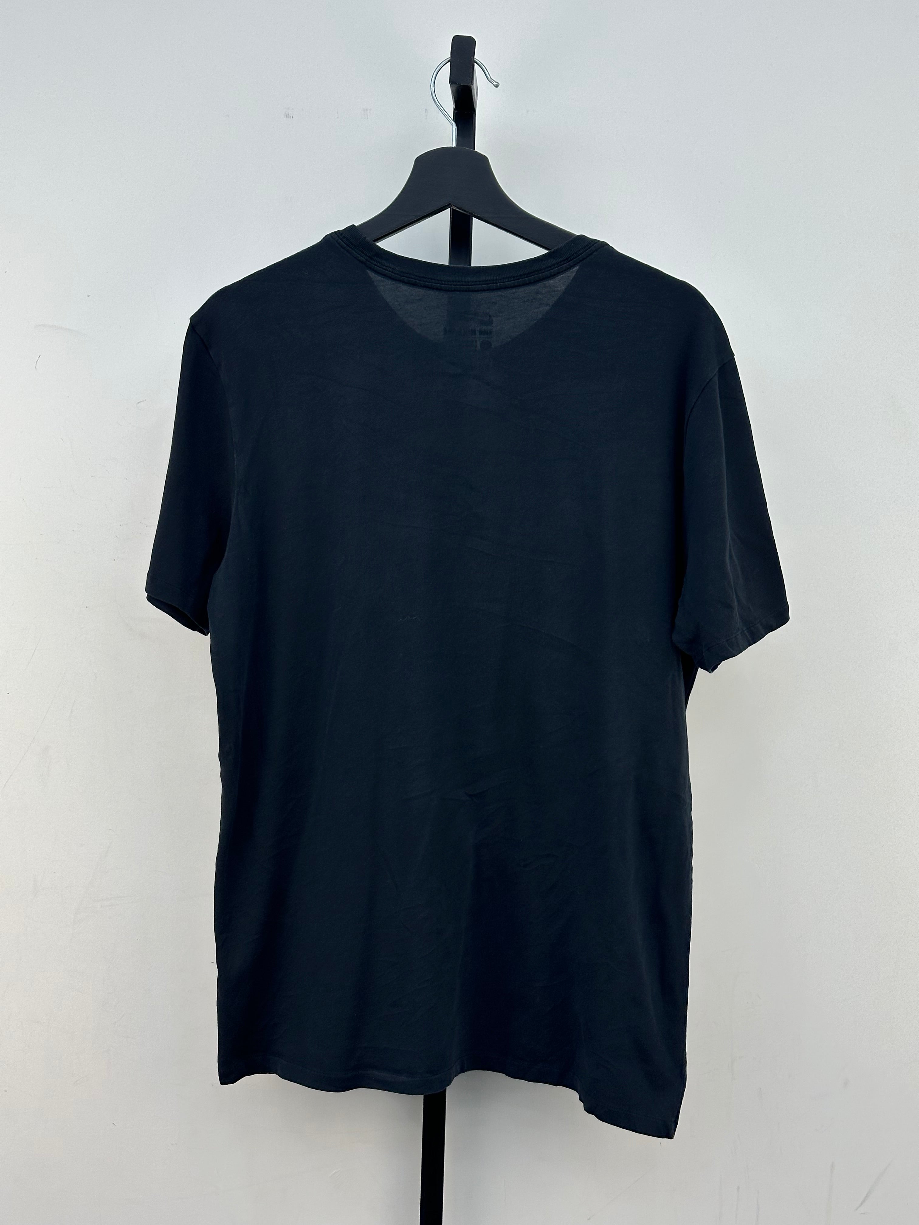 T-SHIRT NIKE TAGLIA: L