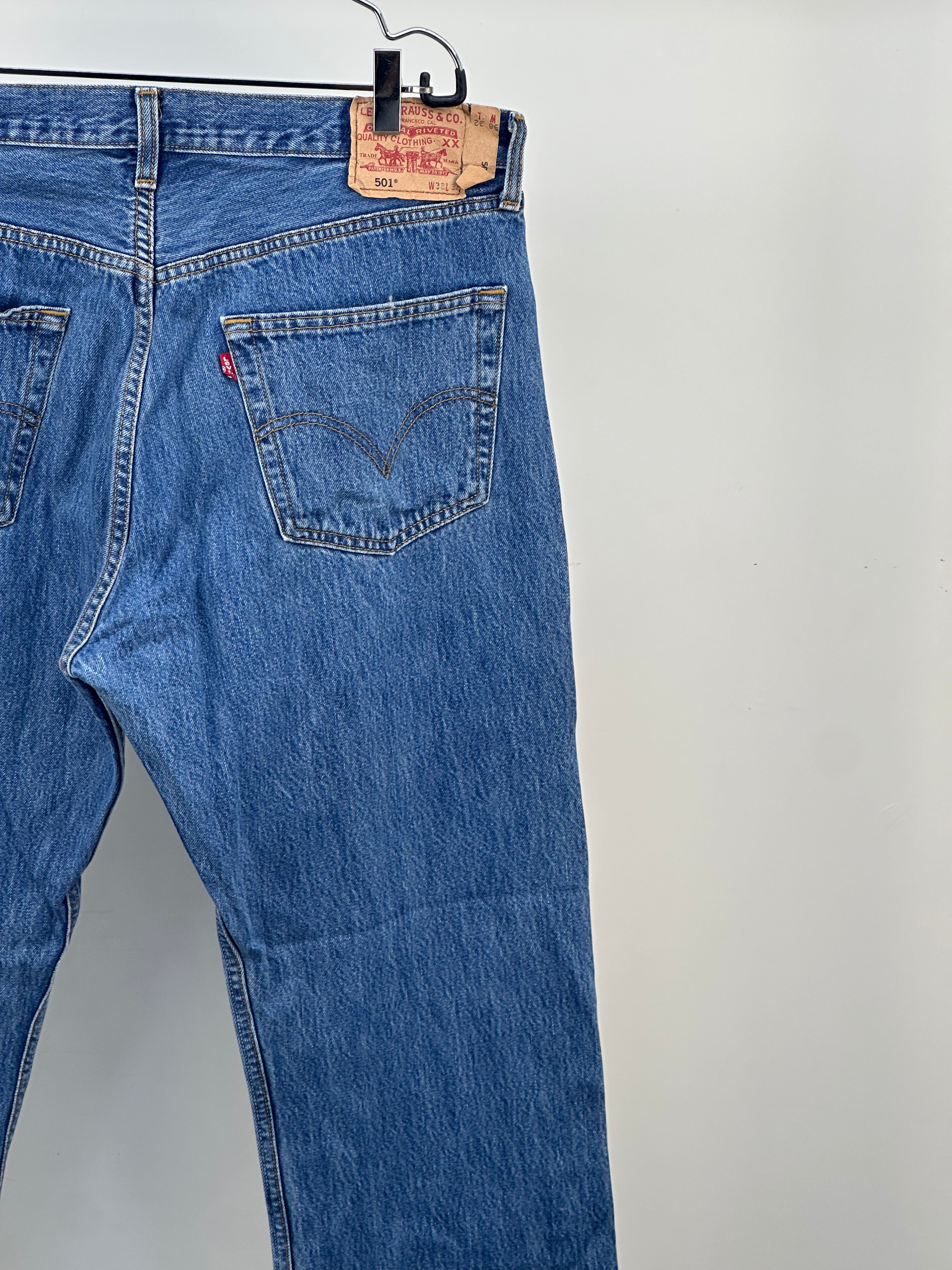 LEVI'S 501 TAGLIA: 52 = W38 L 32