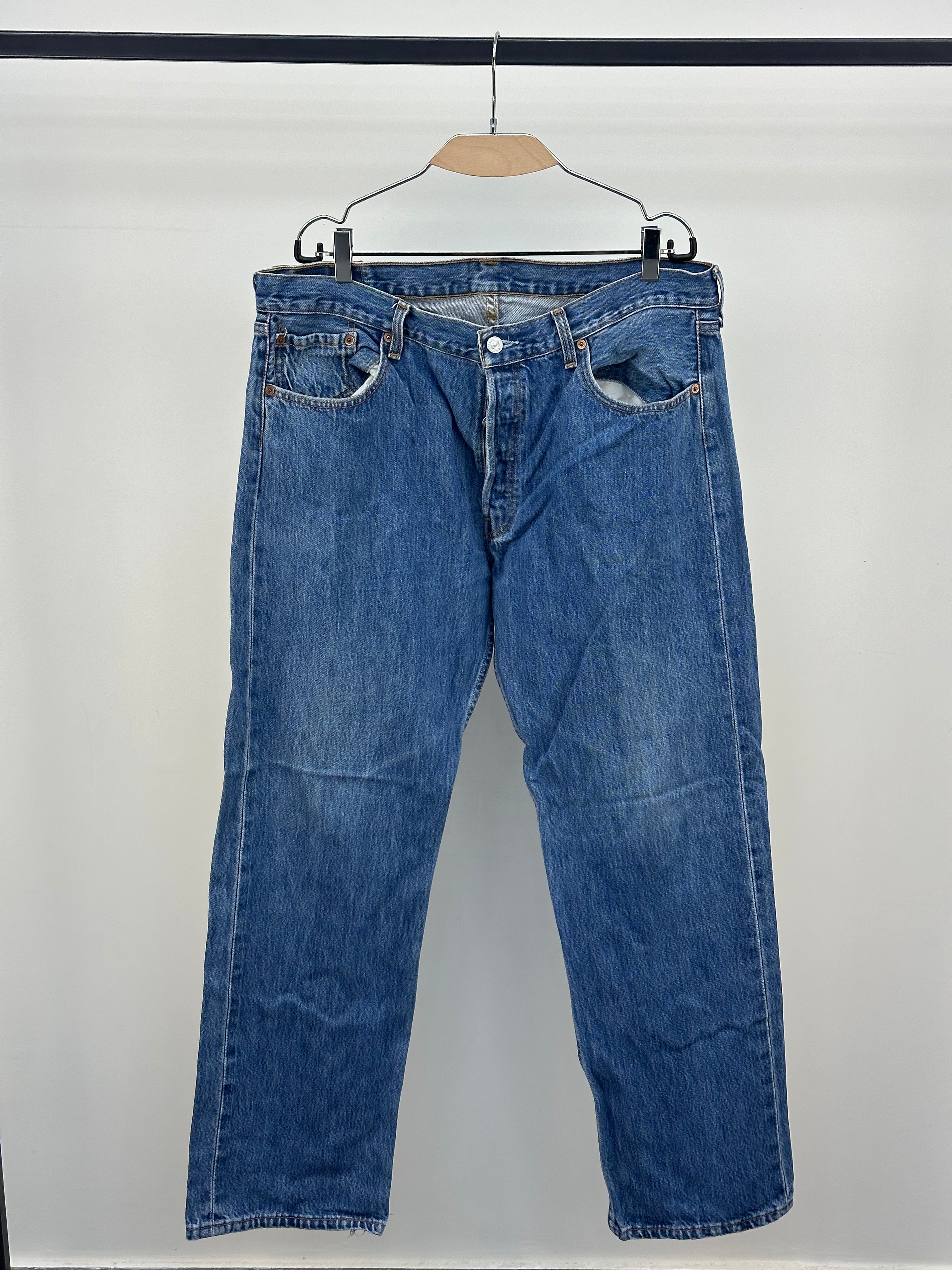 LEVI'S 501 TAGLIA: 52 = W38 L 32