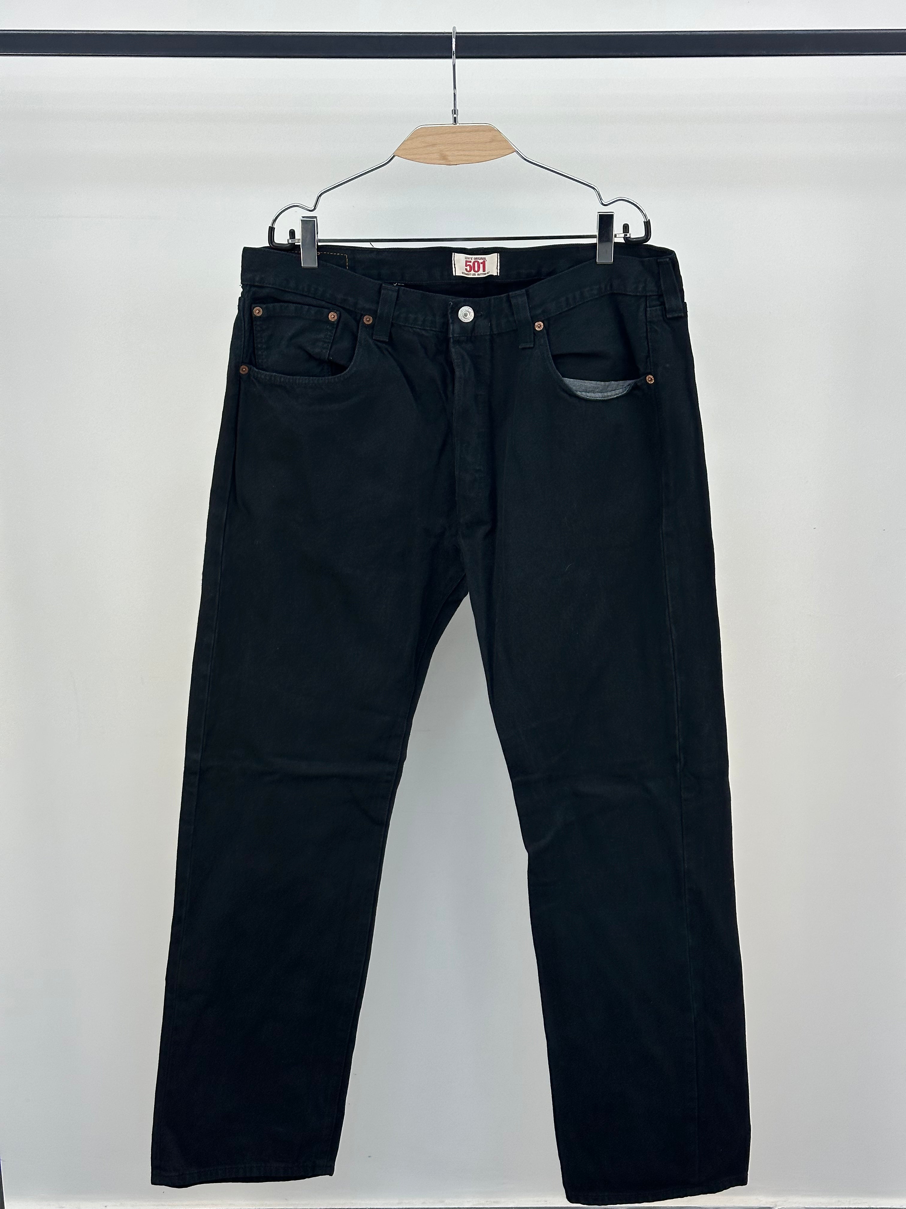 LEVI'S 501 TAGLIA: 52 = W38 L 32