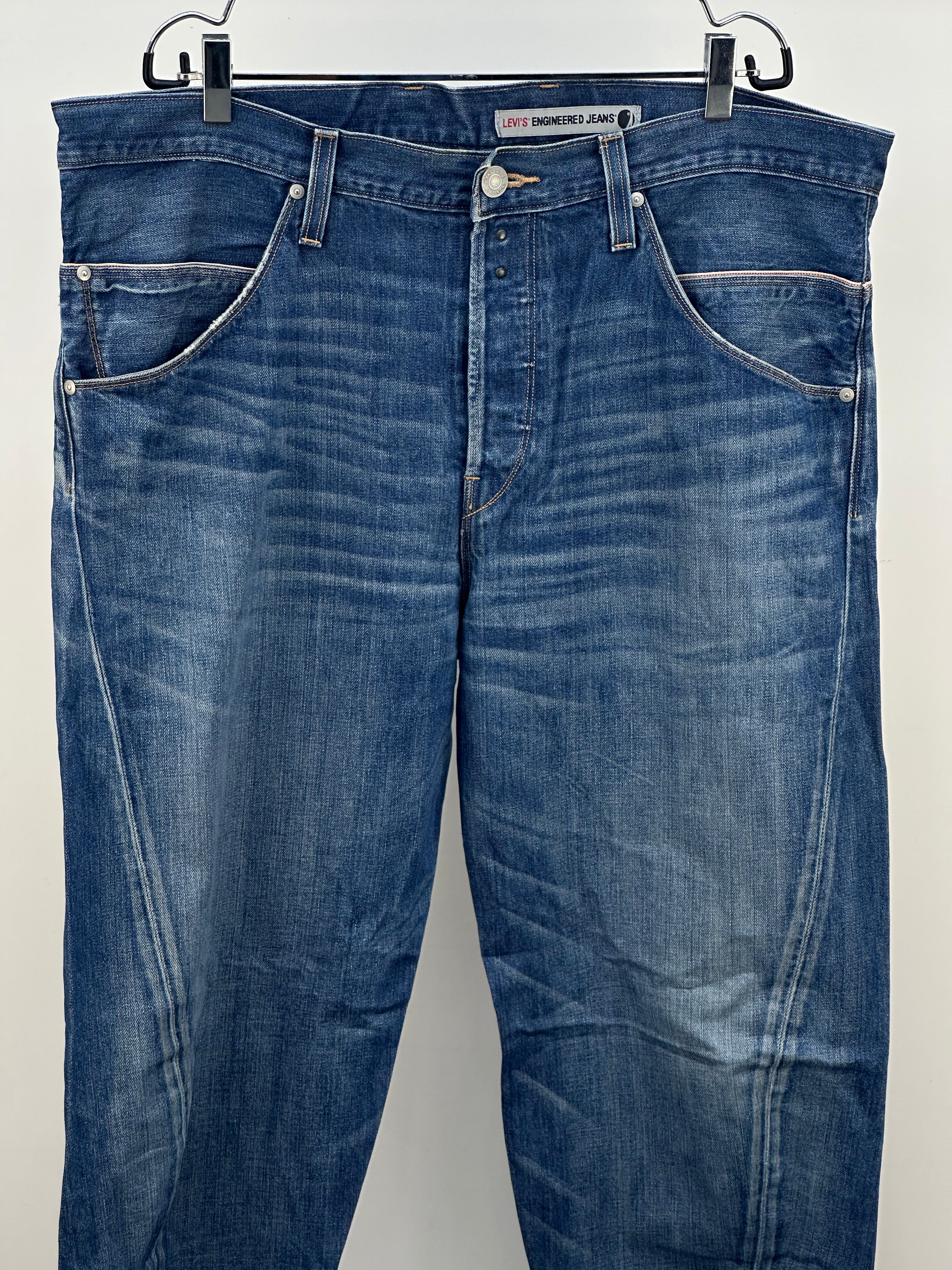 LEVI'S ENGINEERED TAGLIA: 52 = W38