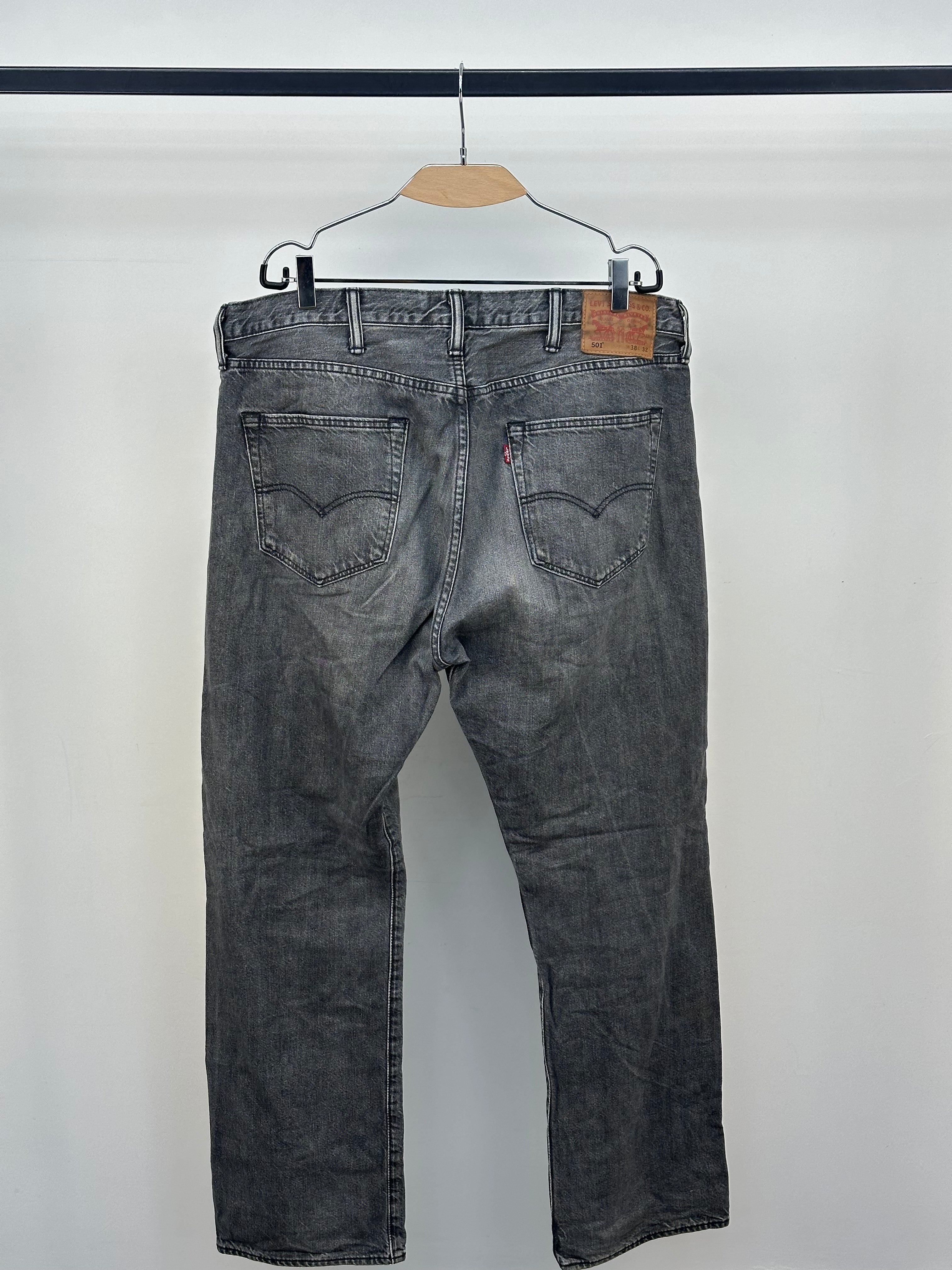 LEVI'S 501 TAGLIA: 52 = W38 L 32