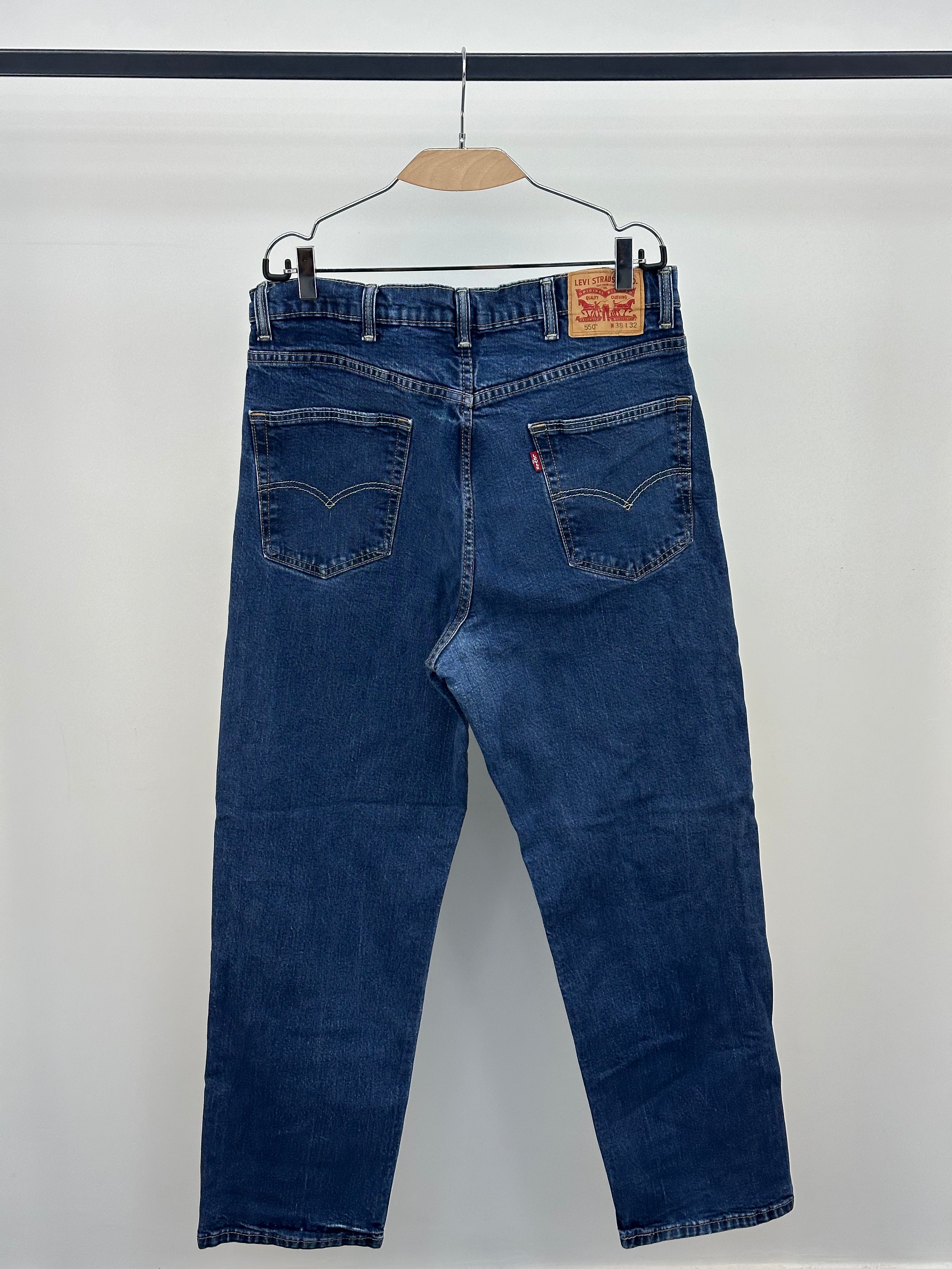 LEVI'S 550 TAGLIA: 52 = W38 L 32