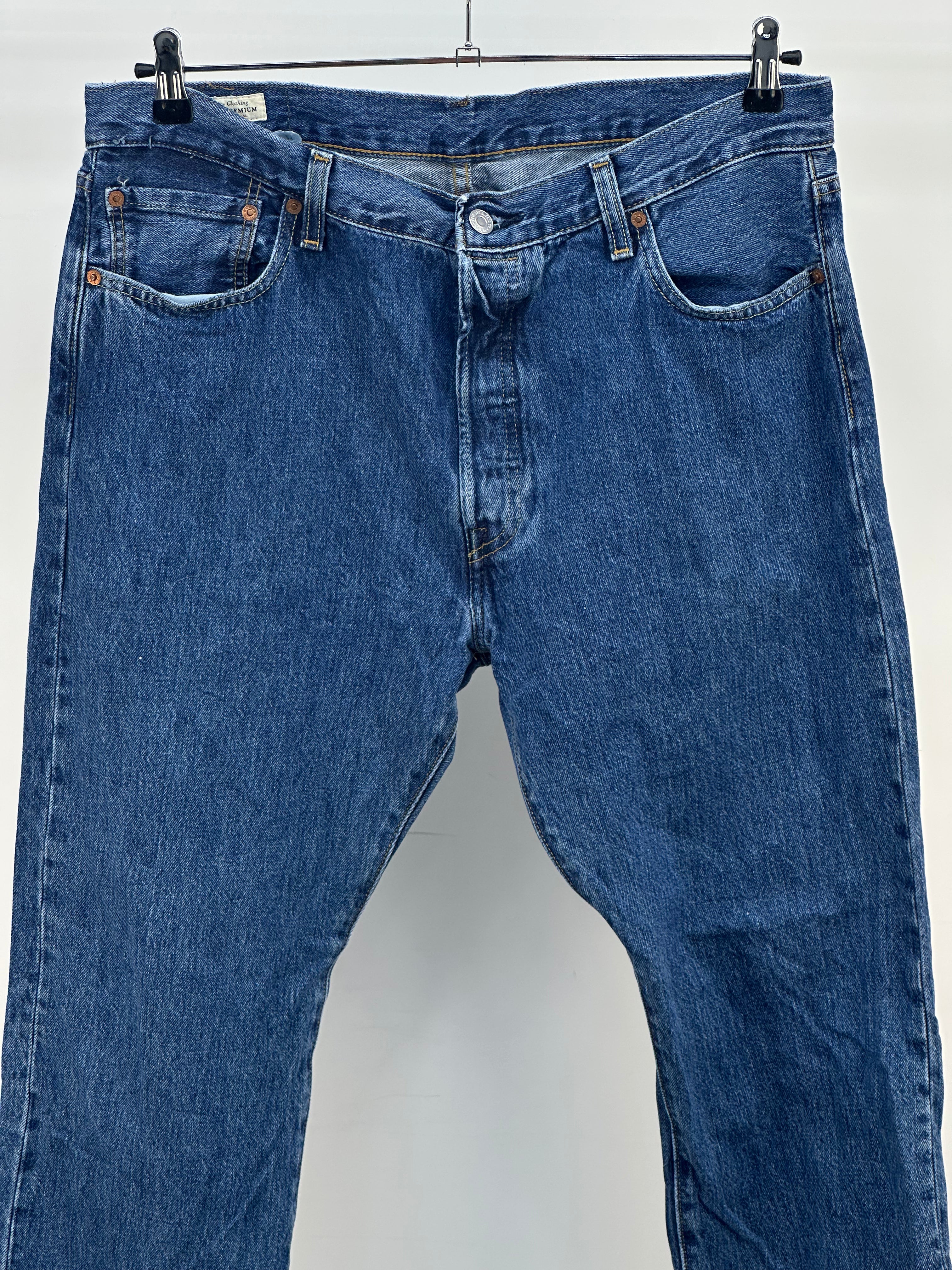 LEVI'S 501 TAGLIA: 50 ITA = W36 L32