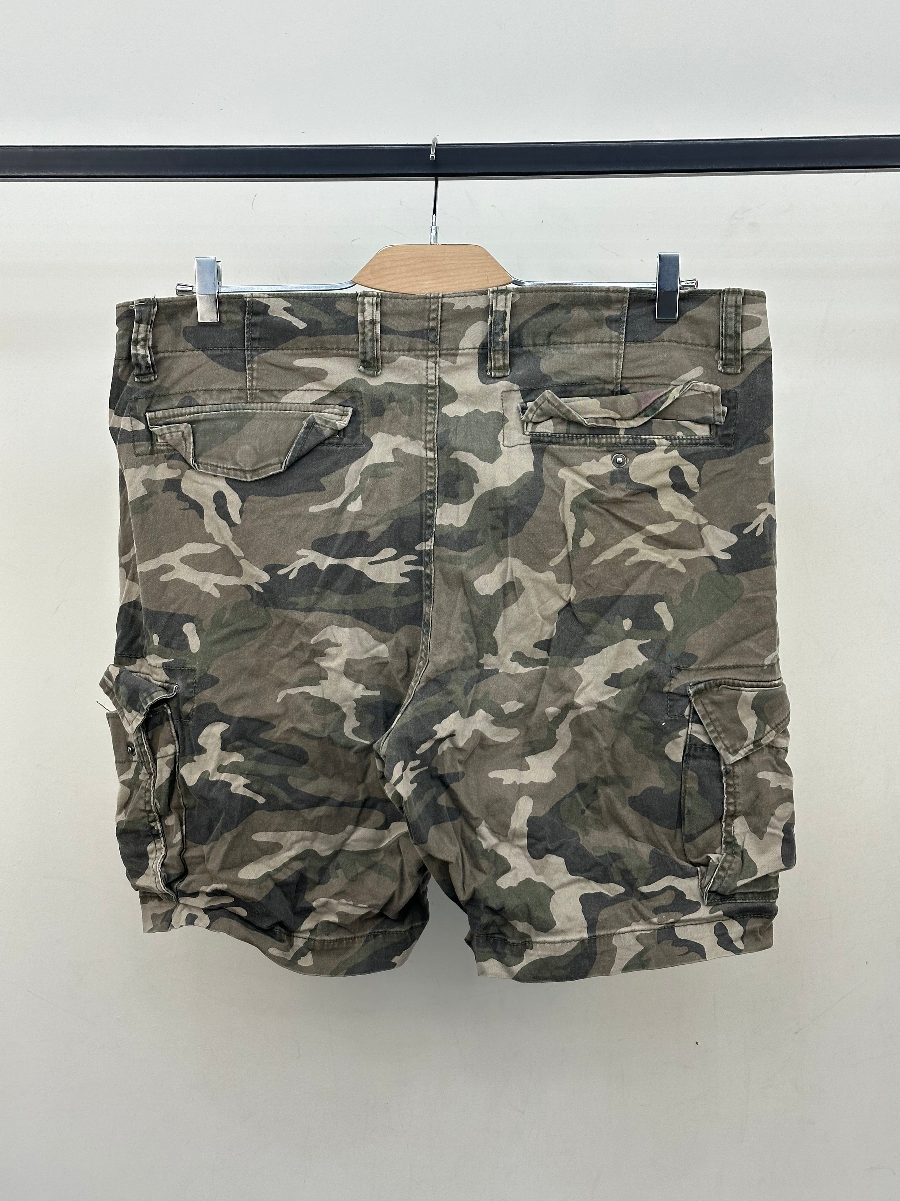 FIELD SHORT U.S ARMY VINTAGE TAGLIA: 52