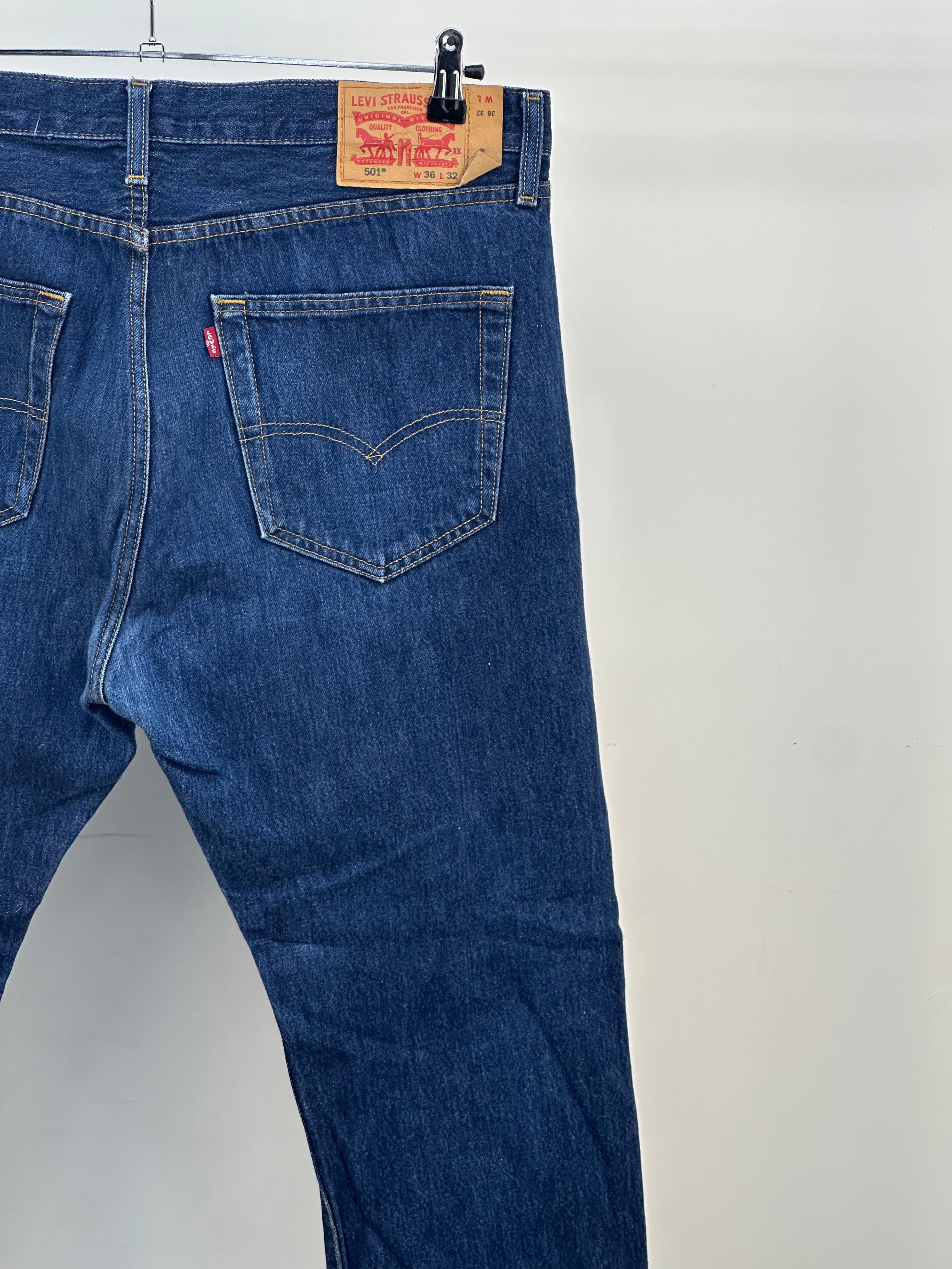 LEVI'S 501 TAGLIA: 50 ITA = W36 L32