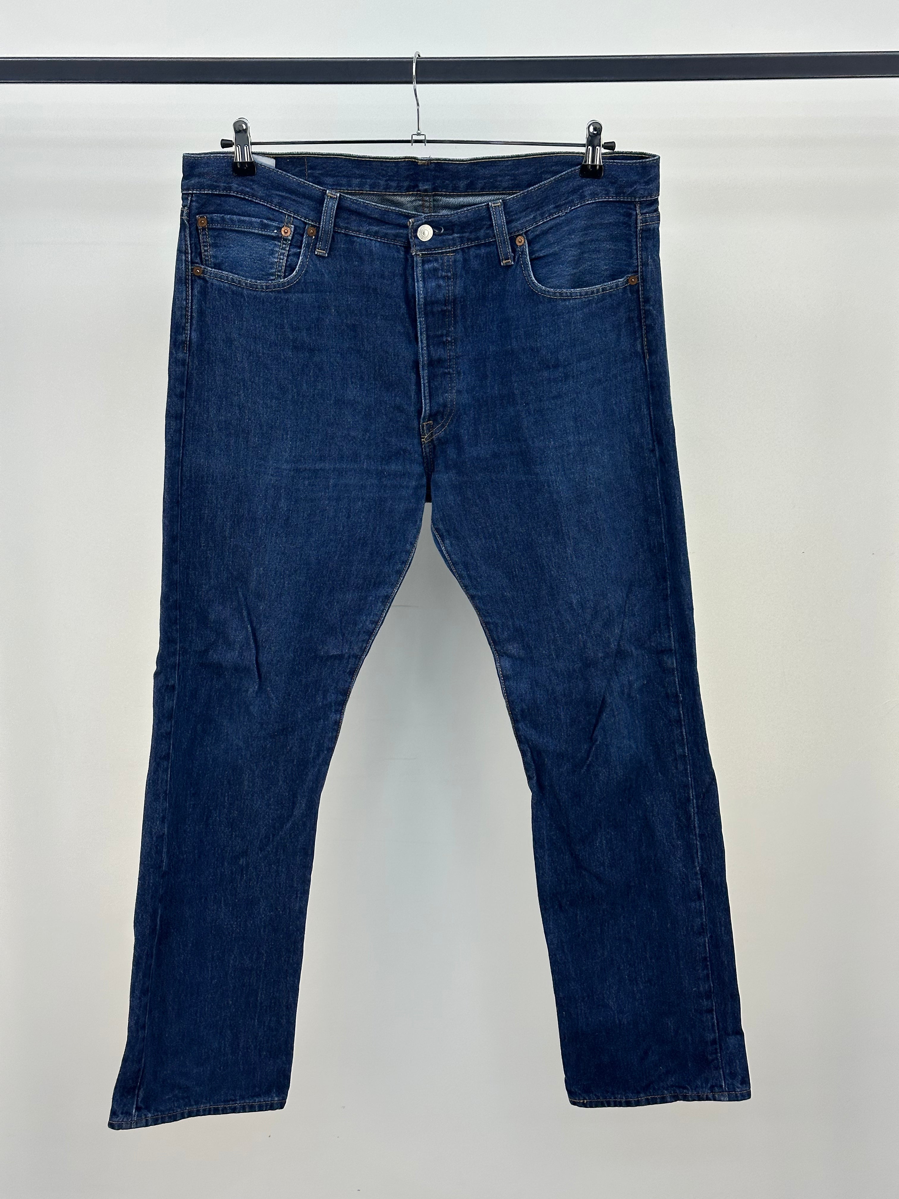 LEVI'S 501 TAGLIA: 50 ITA = W36 L32