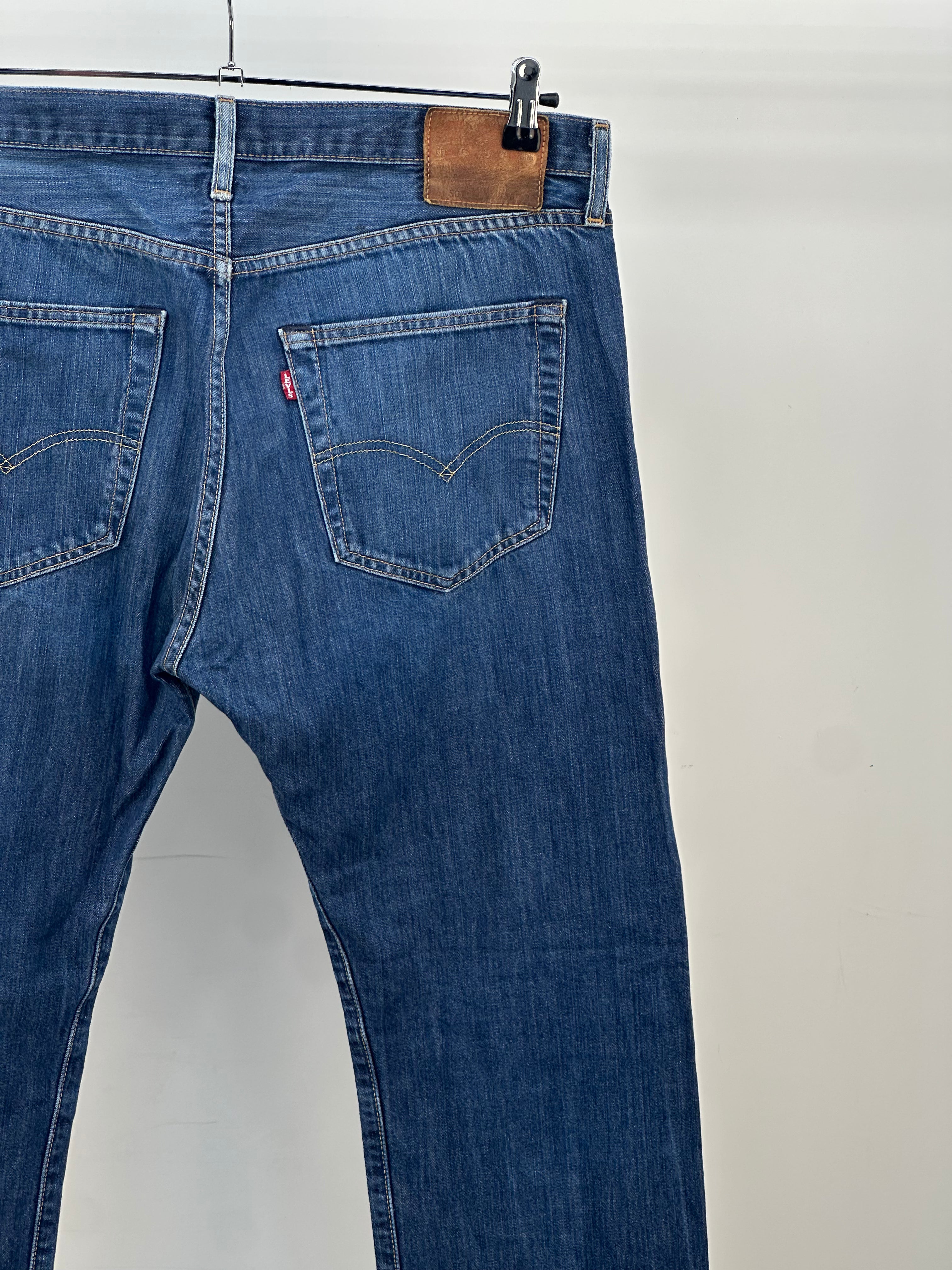 LEVI'S 501 TAGLIA: 50 ITA = W36 L32