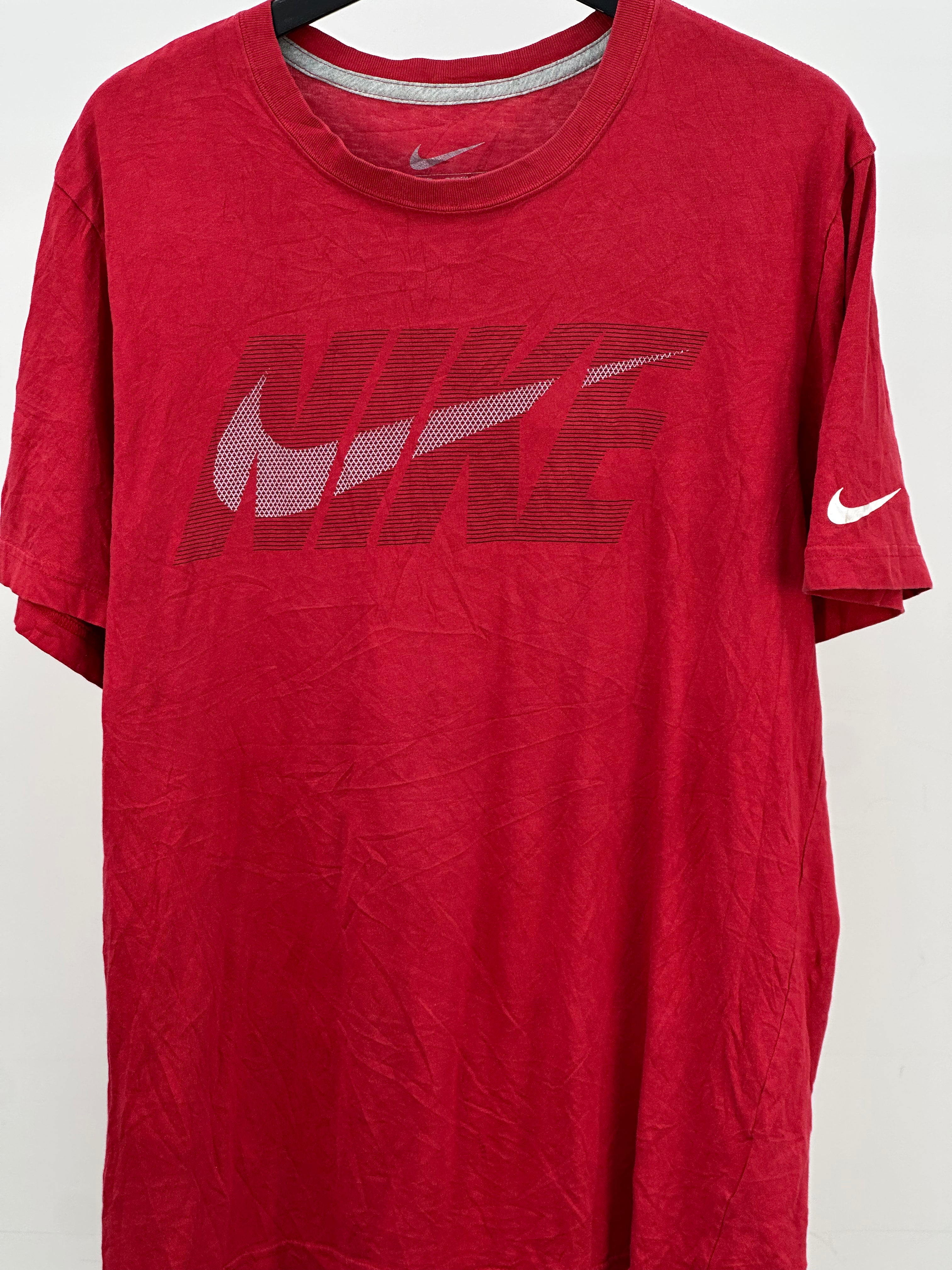 T-SHIRT NIKE TAGLIA : L