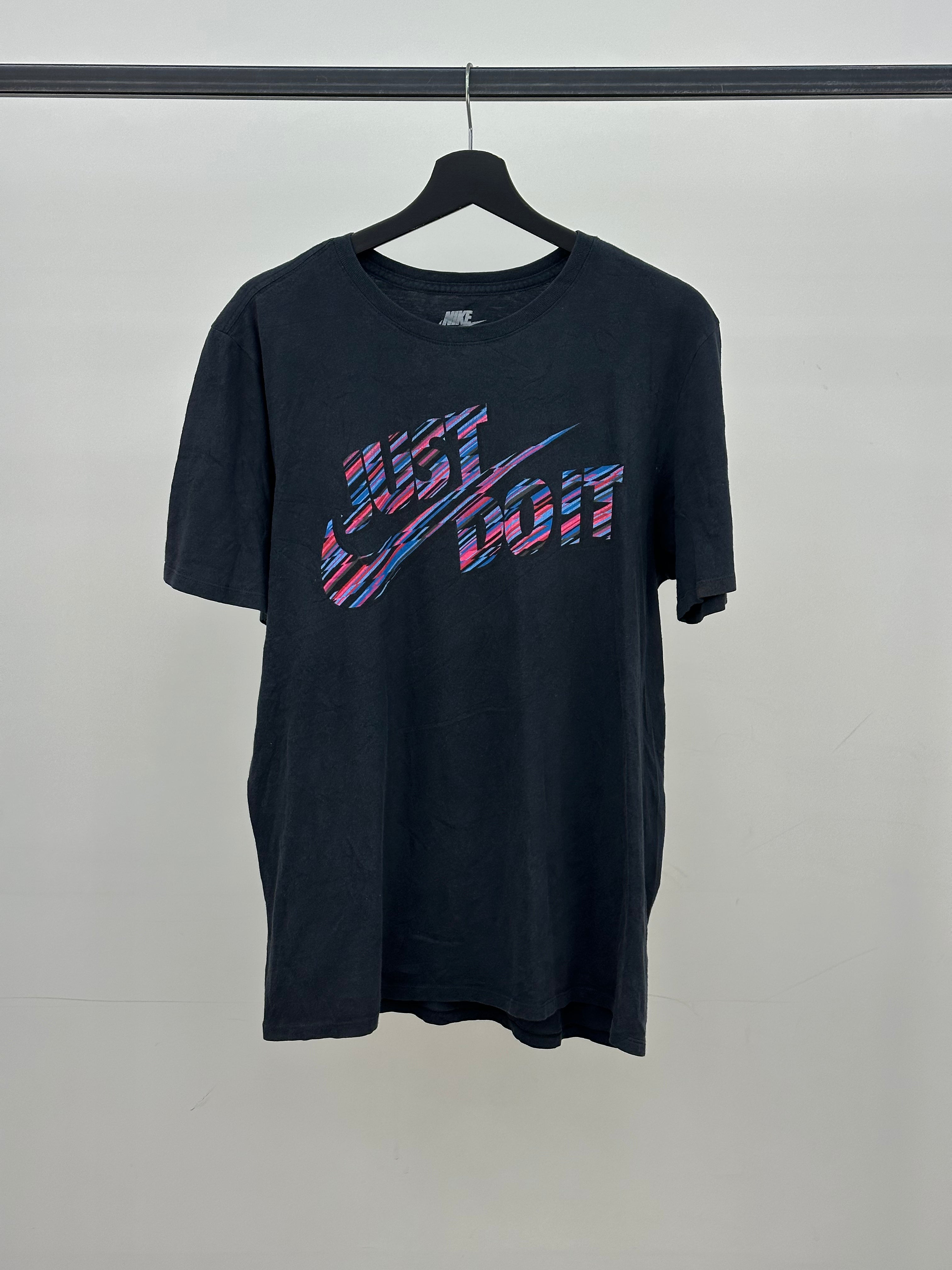 T-SHIRT NIKE TAGLIA : L