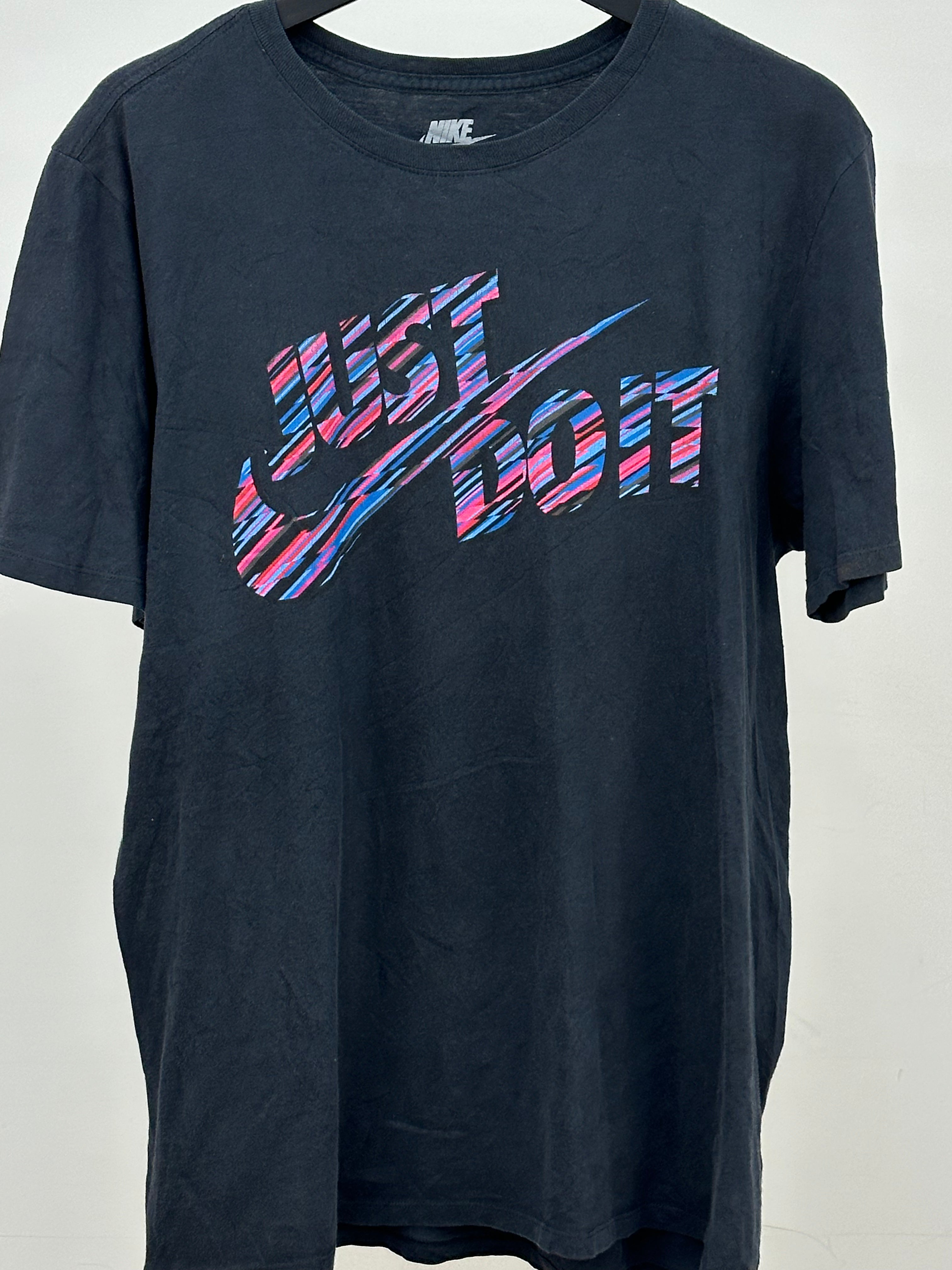 T-SHIRT NIKE TAGLIA : L