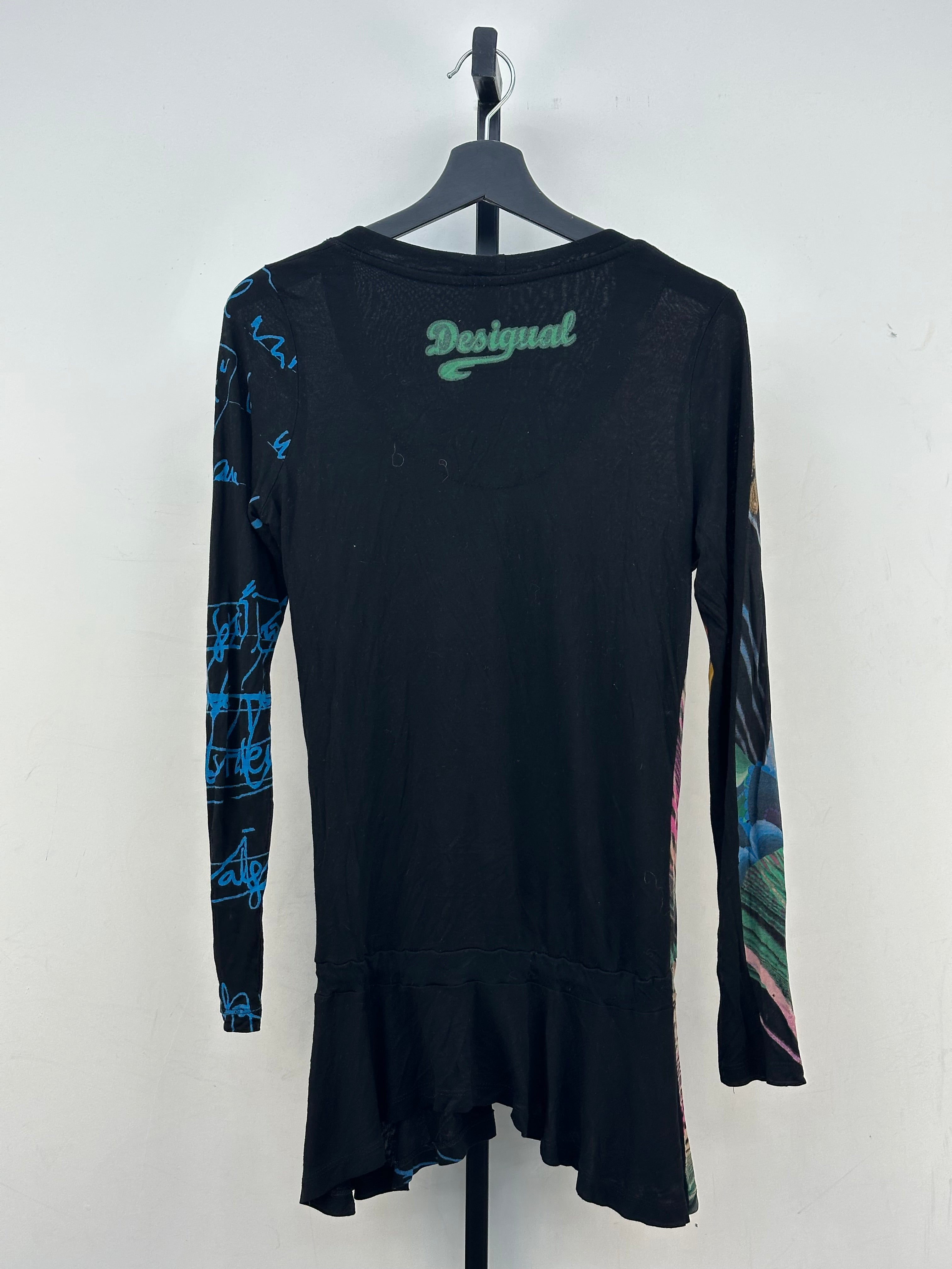 T-SHIRT DESIGUAL TAGLIA: M