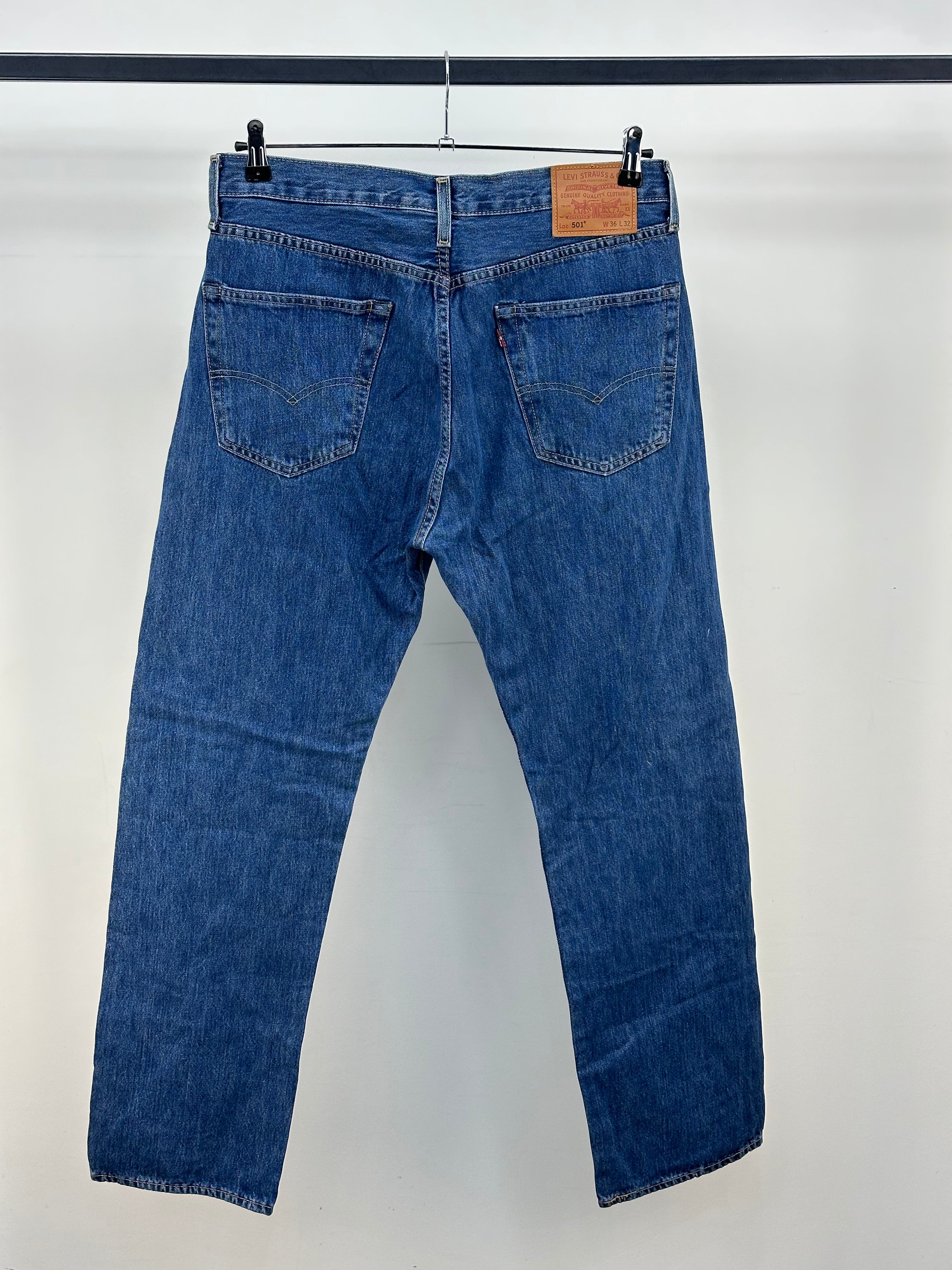 LEVI'S 501 TAGLIA : 50 ITA = W36 L32