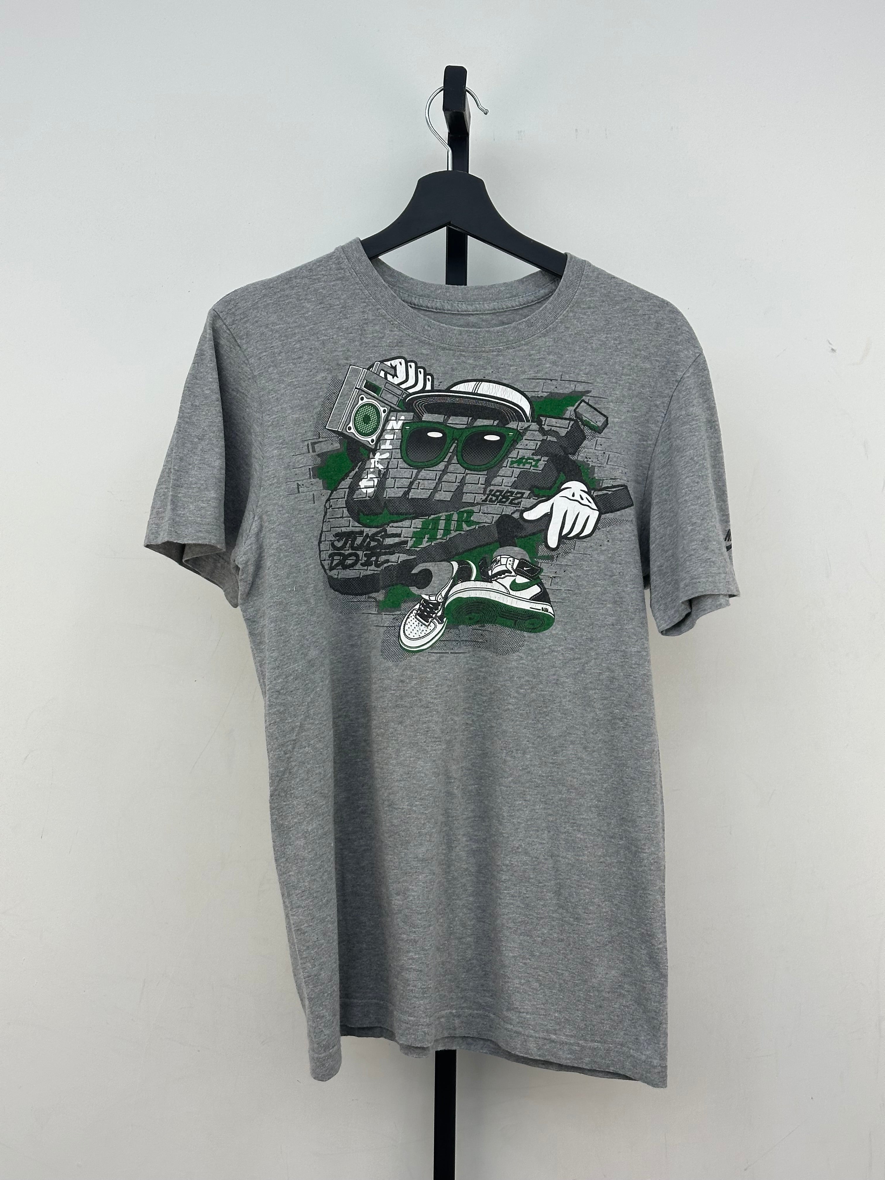 T-SHIRT NIKE TAGLIA: S