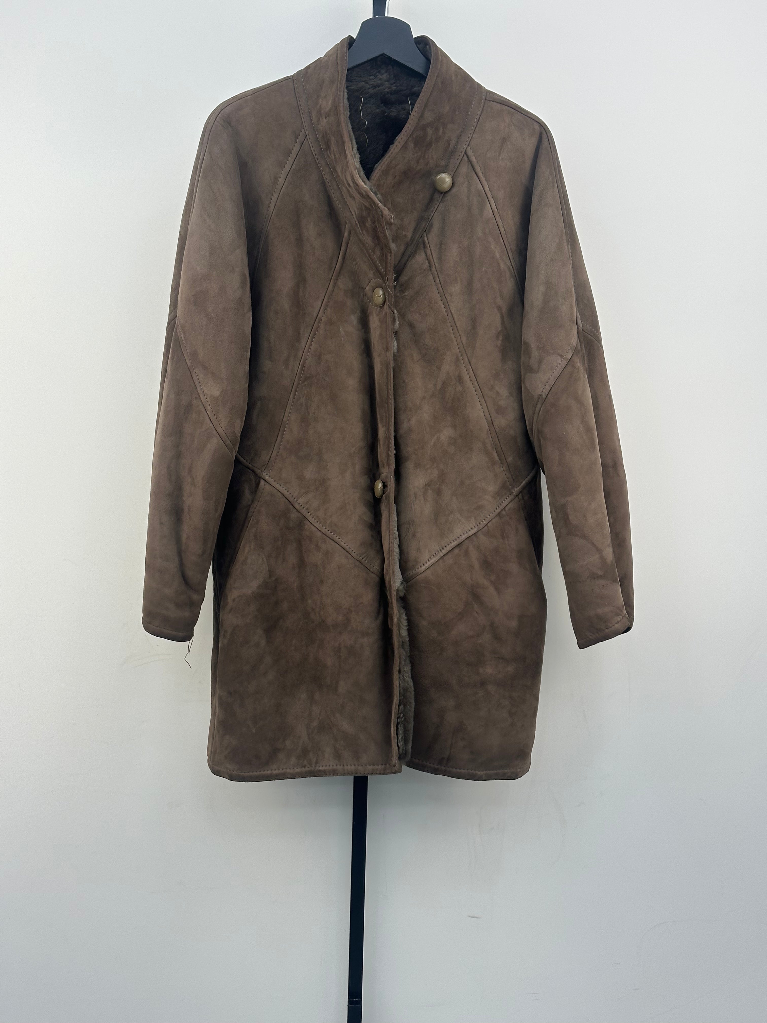 MONTONE SHEARLING ORIGINAL TAGLIA: 48