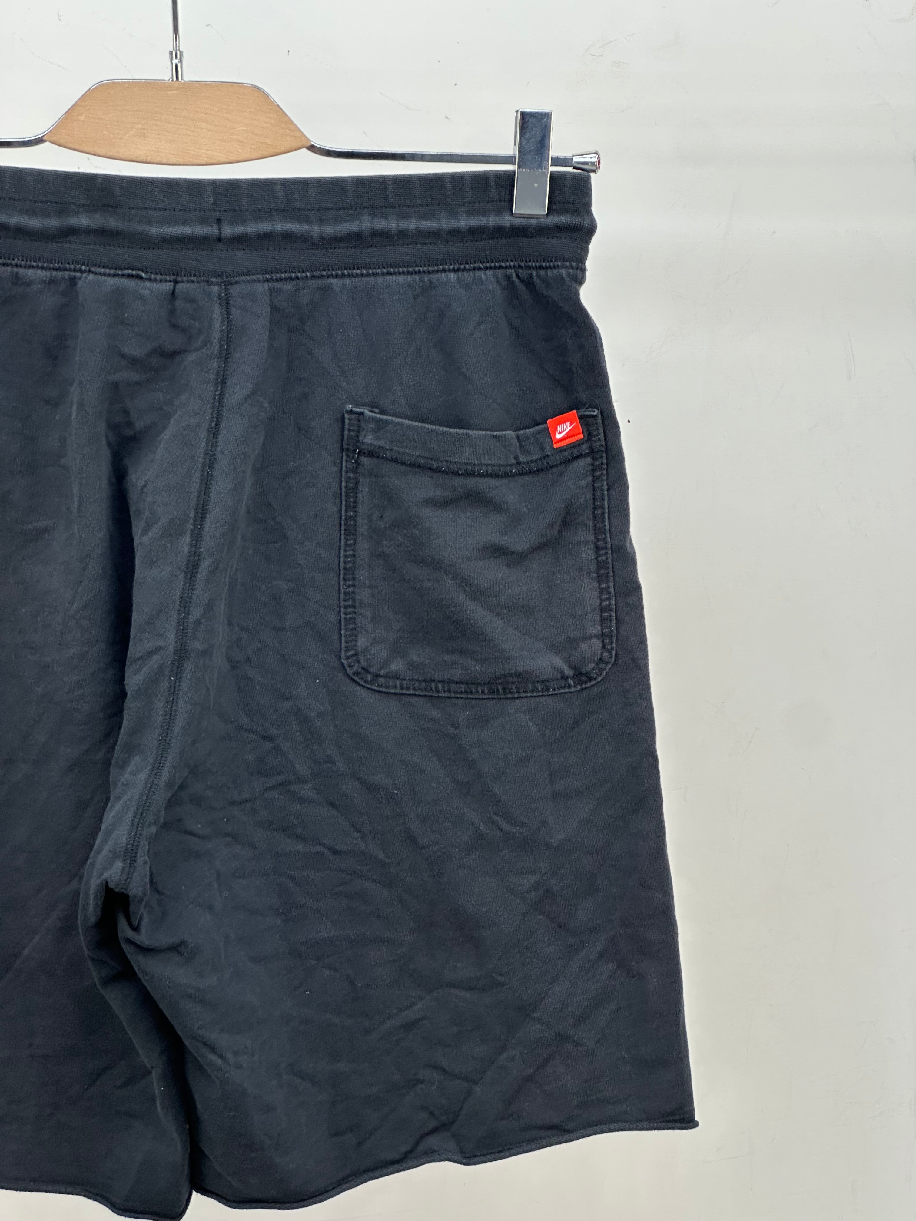 NIKE SHORT TAGLIA: L