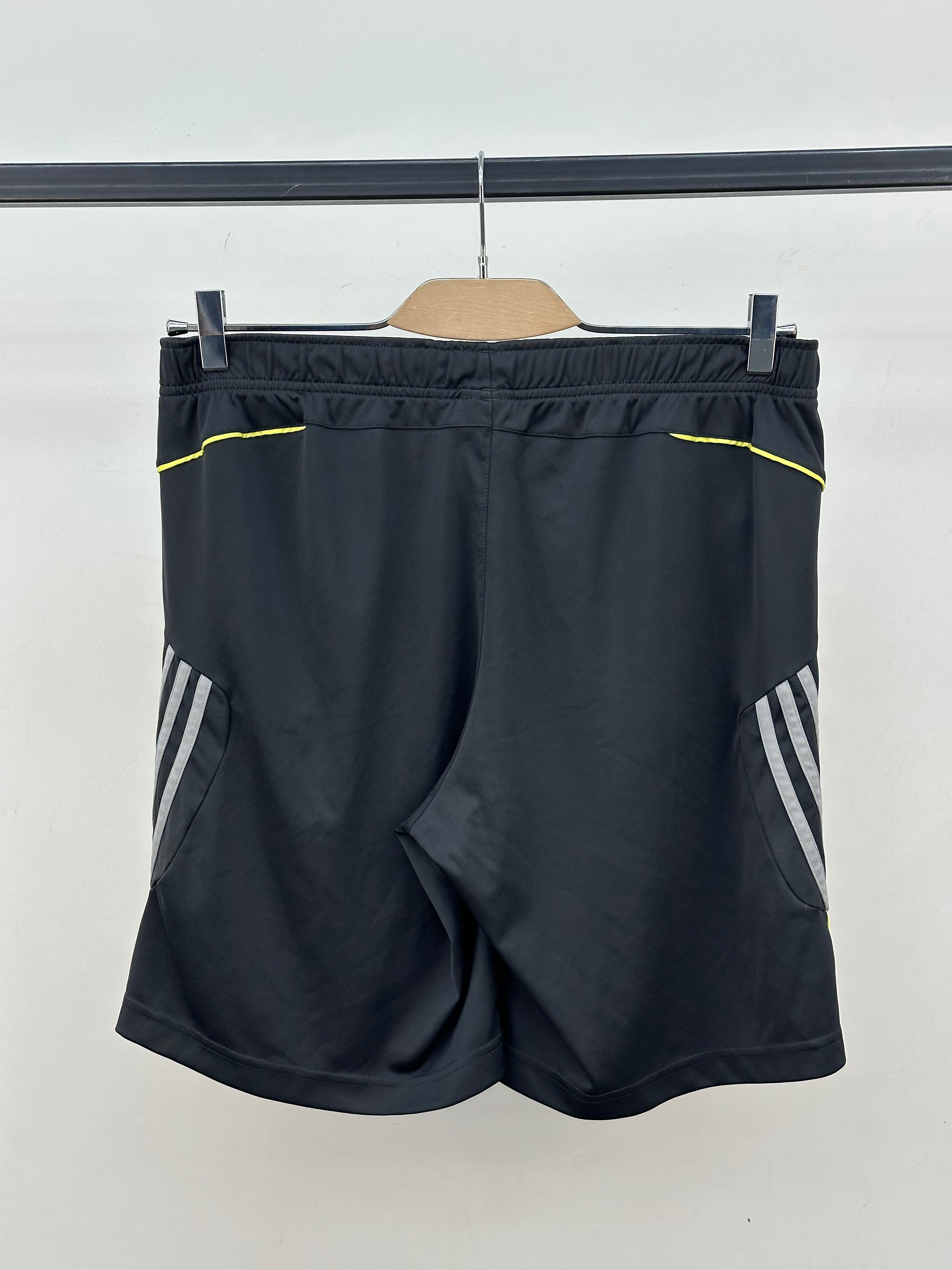 ADIDAS SHORT TAGLIA: M