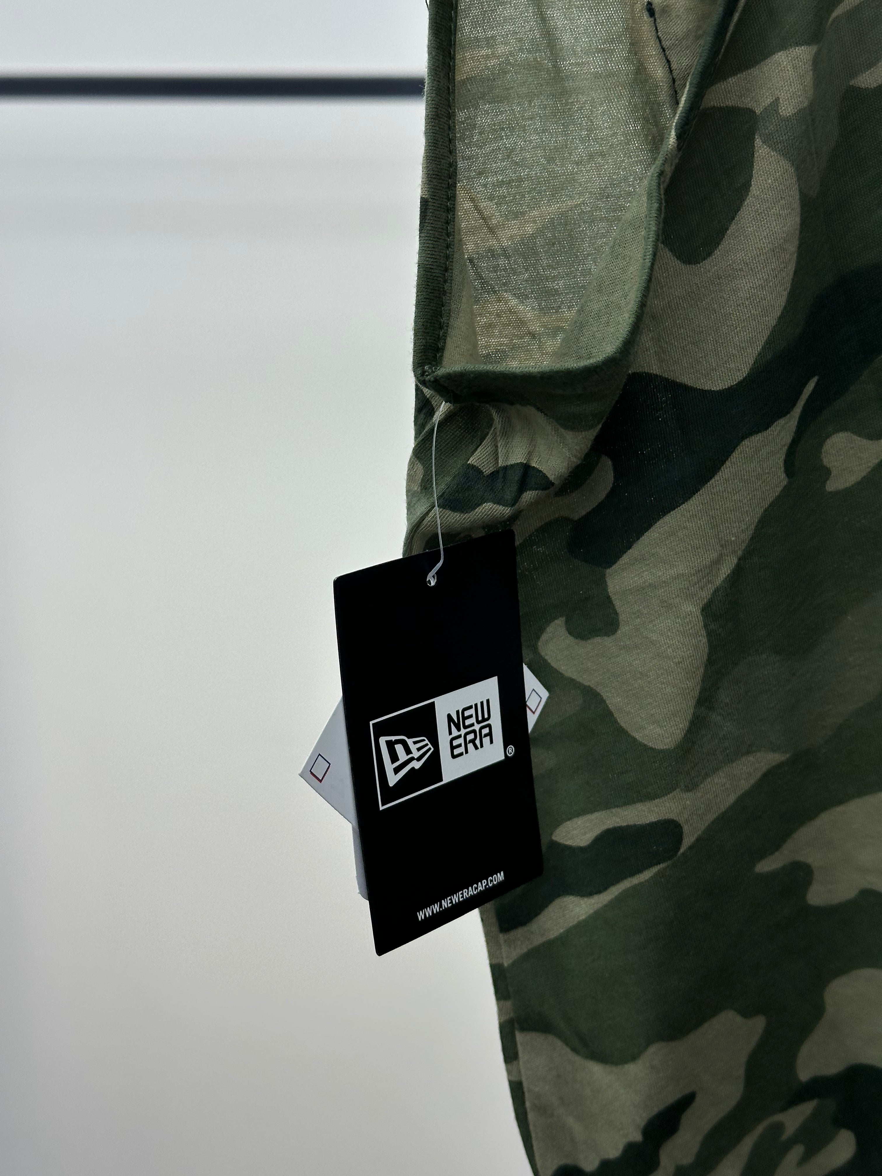 NEW ERA T-SHIRT TAGLIA : XL DONNA ( LIMITED COLLECTION )