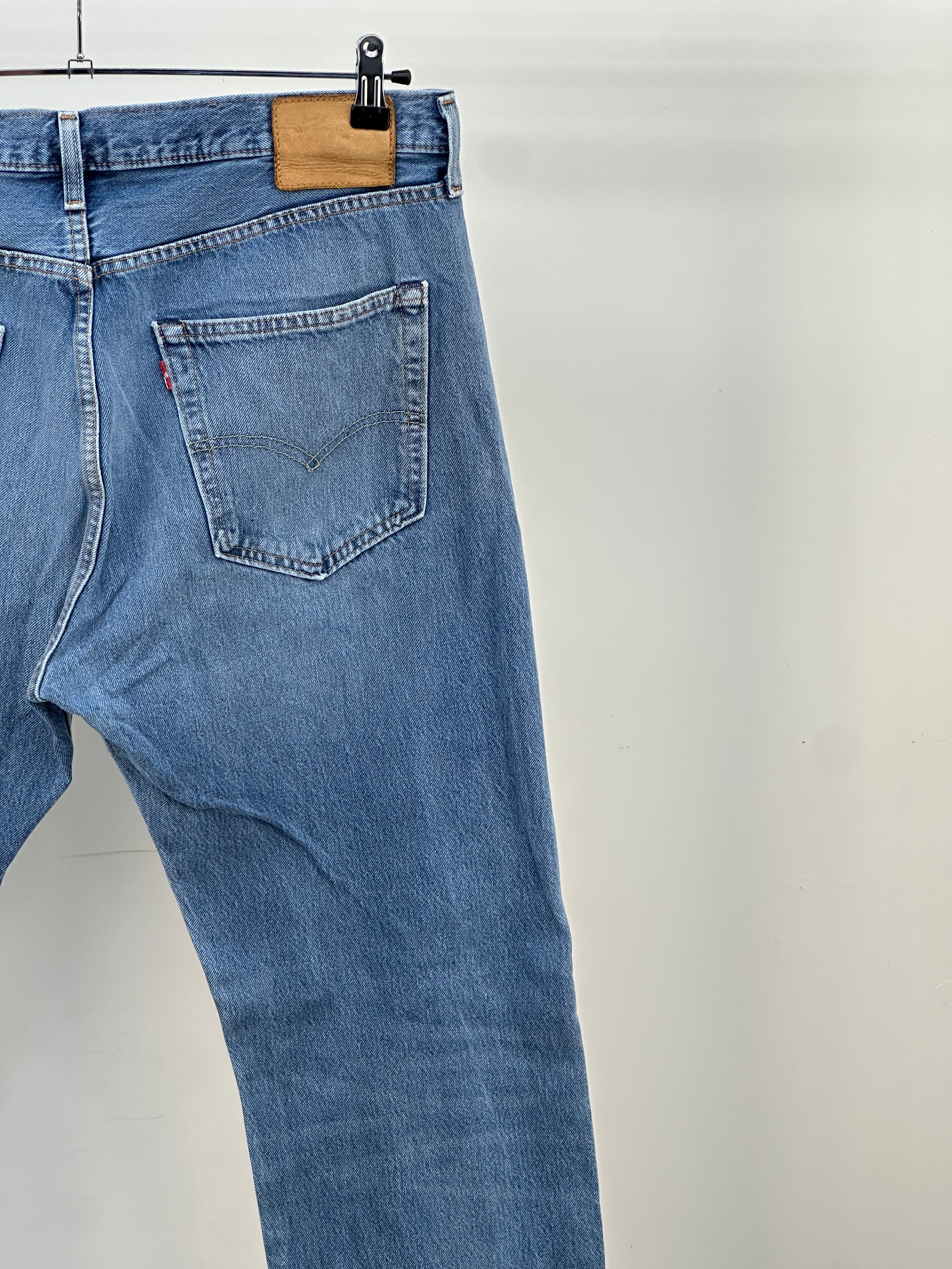 LEVI'S 501 TAGLIA : 50 ITA = W36 L32