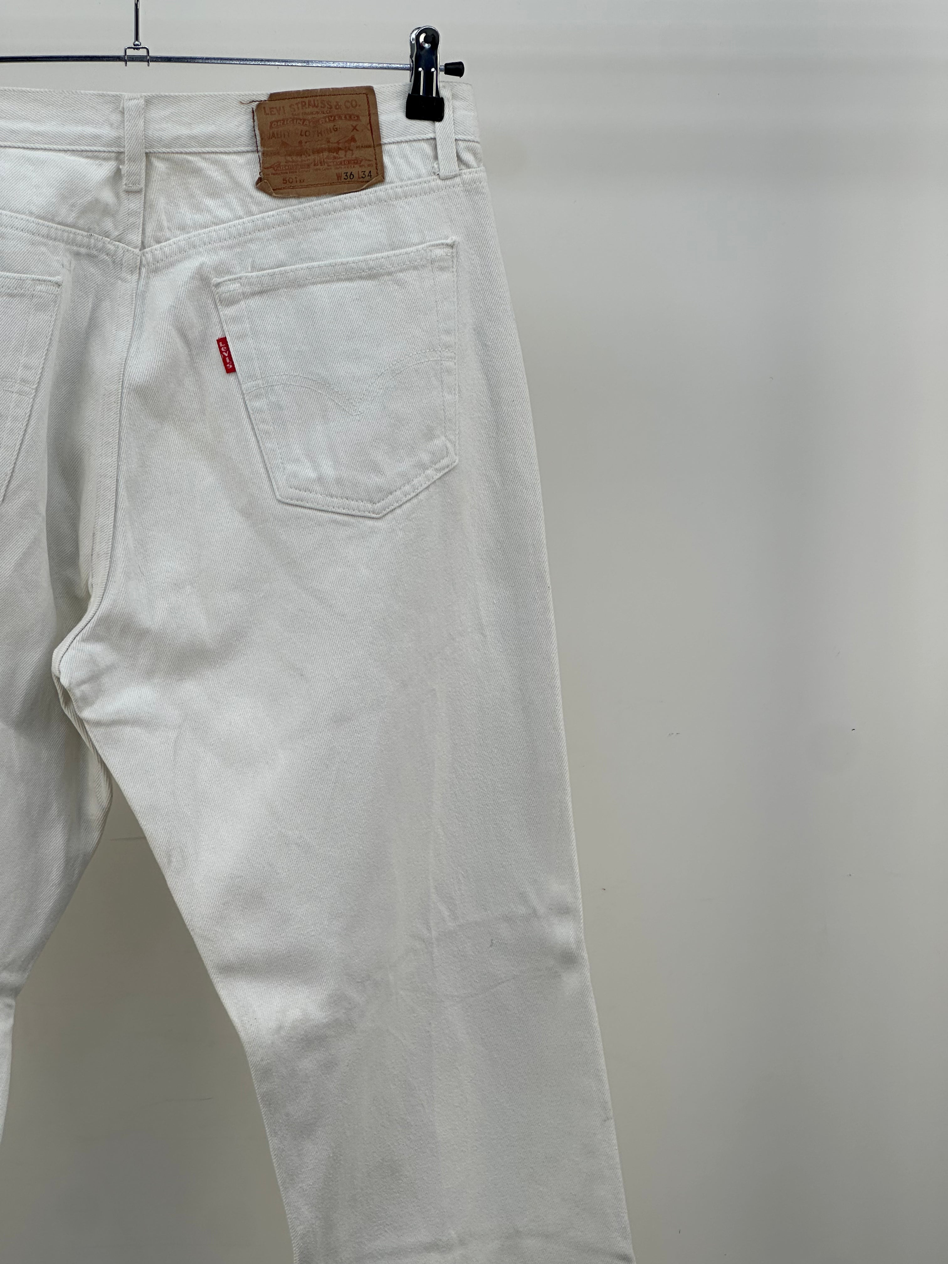 LEVI'S 501 TAGLIA : 50 ITA = W36 L34