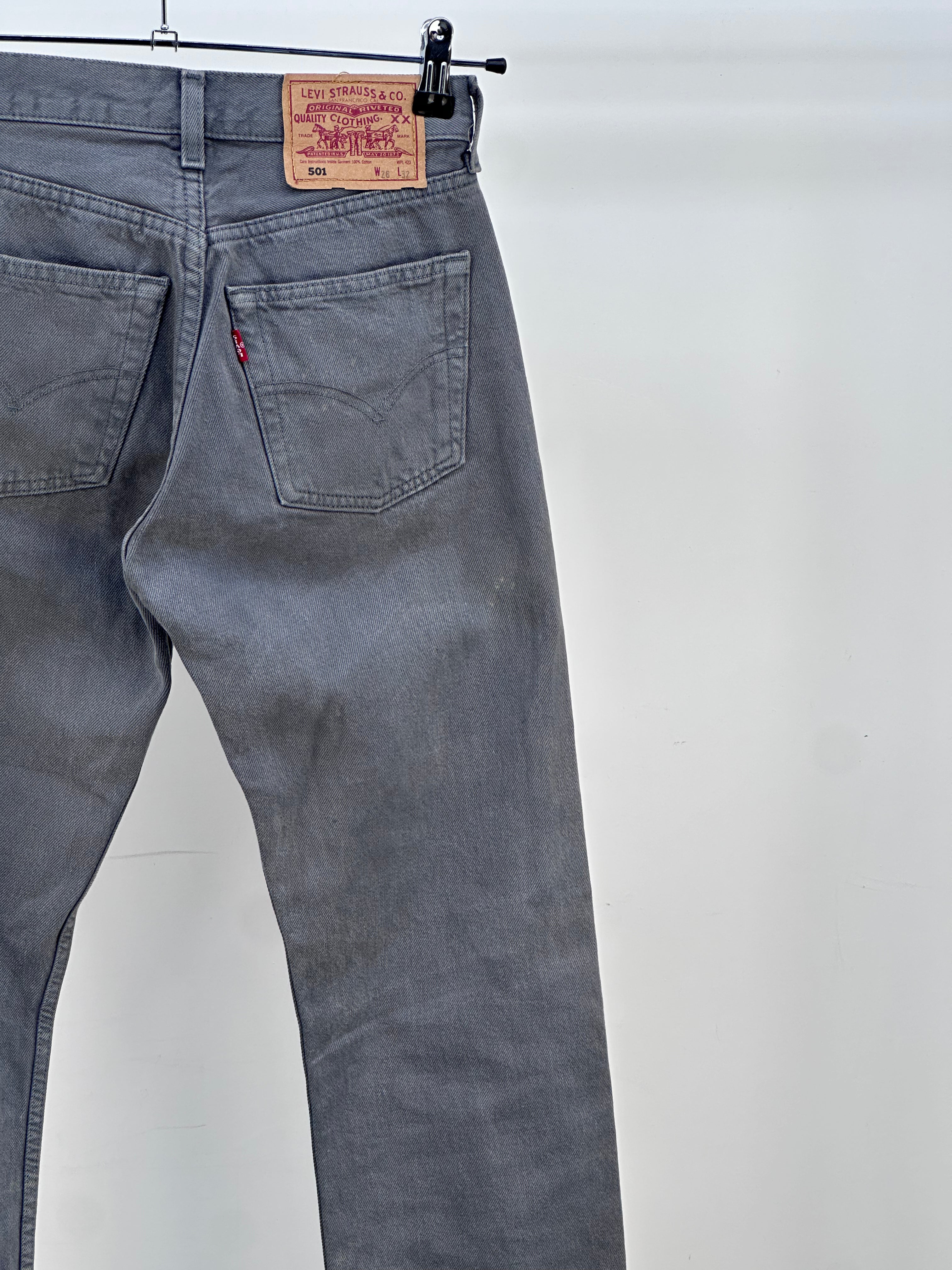 LEVI'S 501 TAGLIA : 40 ITA = W26 L32