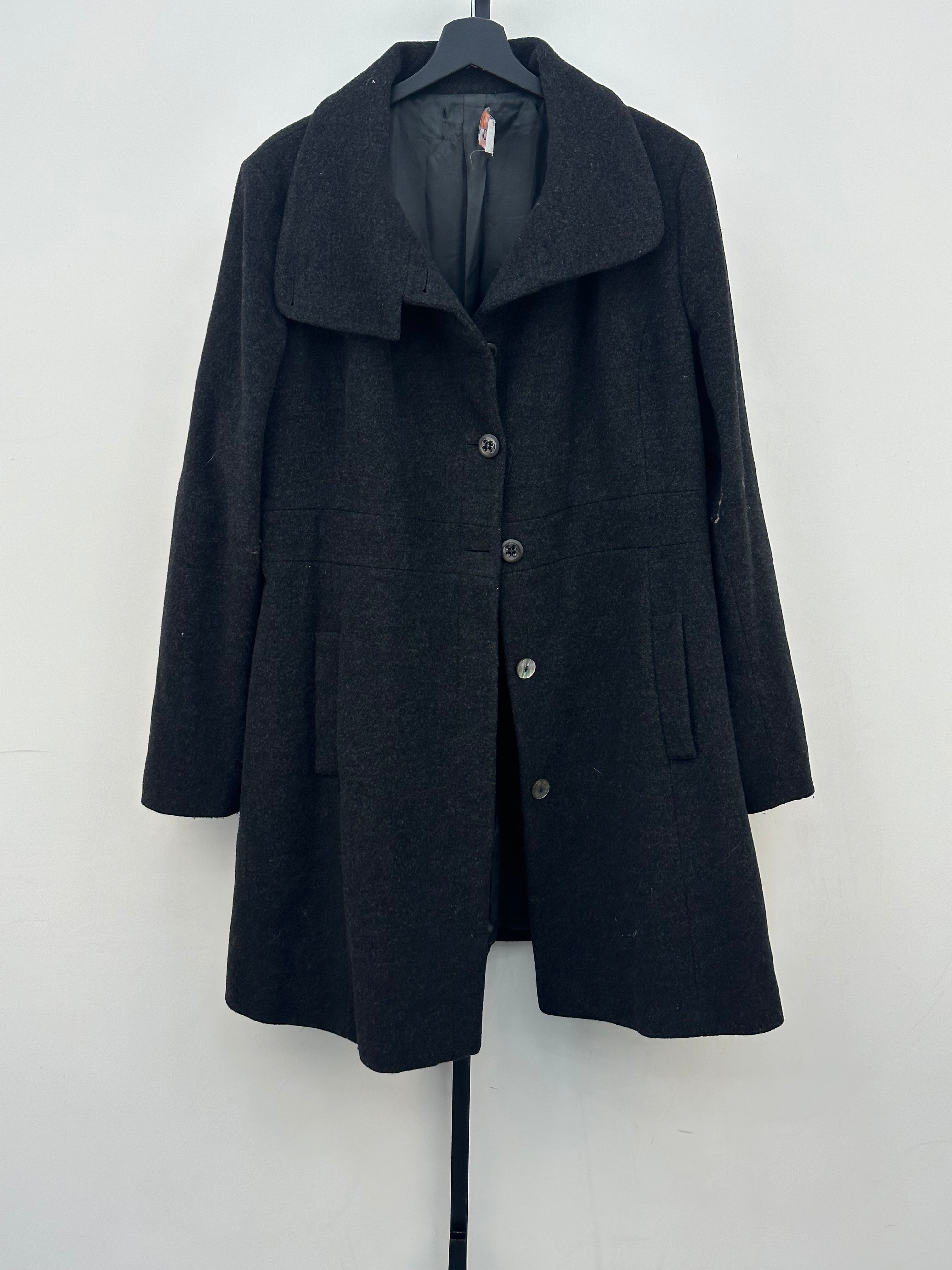 WOOL COAT