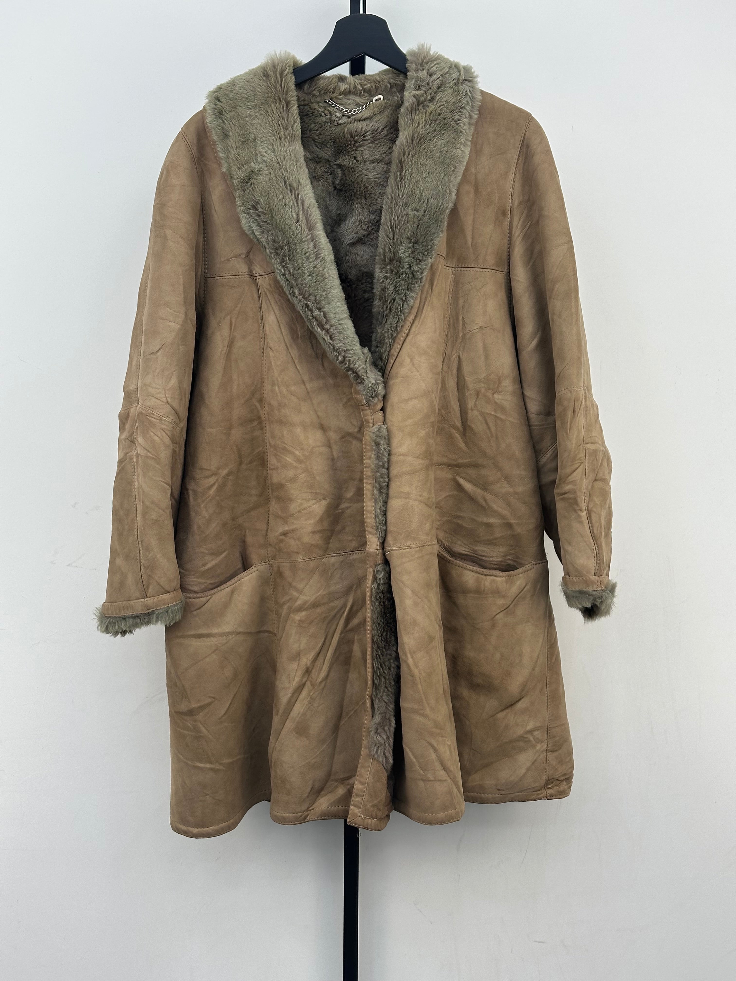 MONTONE SHEARLING ORIGINAL TAGLIA: 40 OVER SIZE
