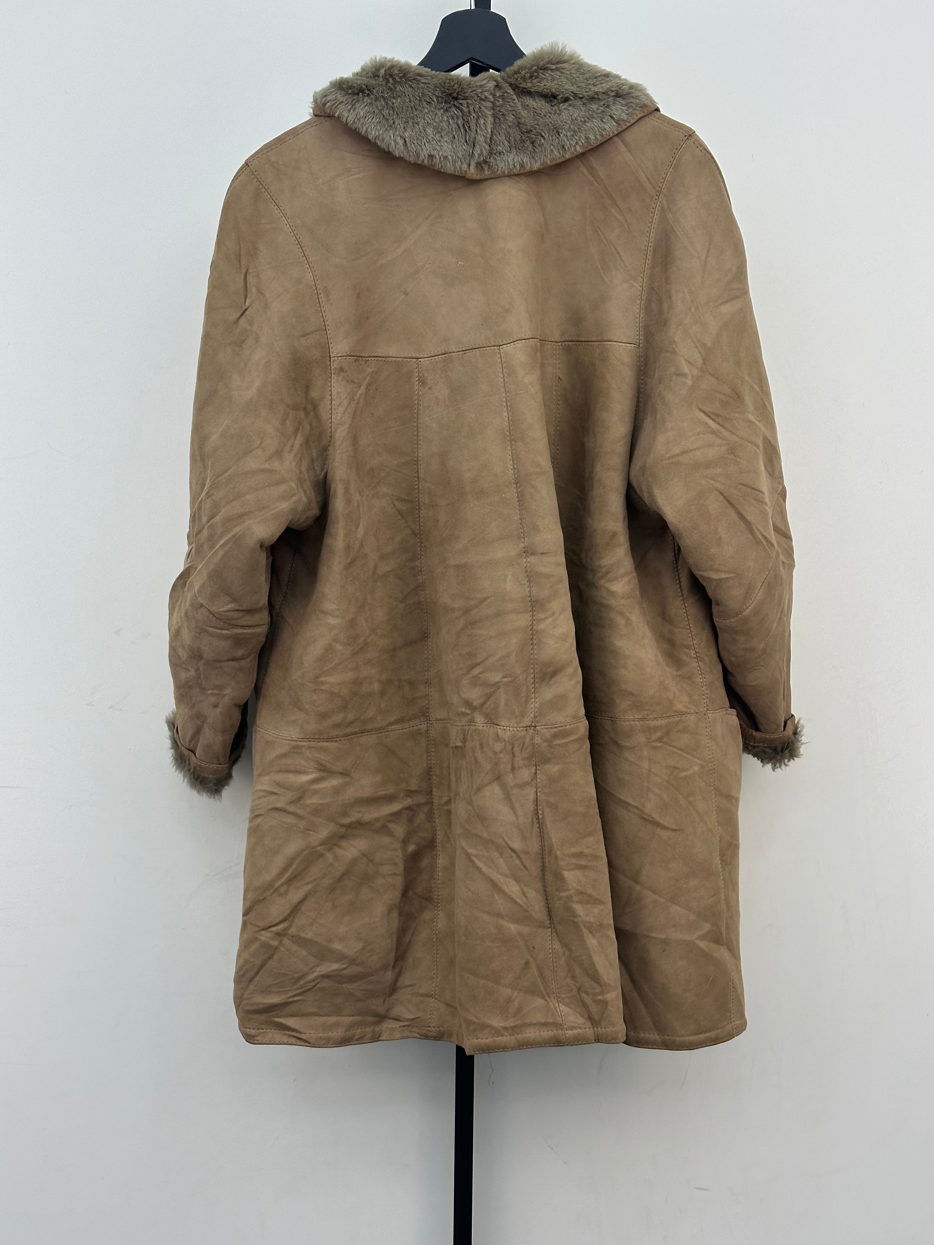 MONTONE SHEARLING ORIGINAL TAGLIA: 40 OVER SIZE